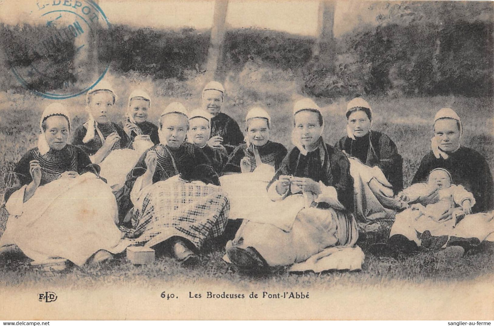 CPA 29 LES BRODEUSES DE PONT L'ABBE - Pont L'Abbe