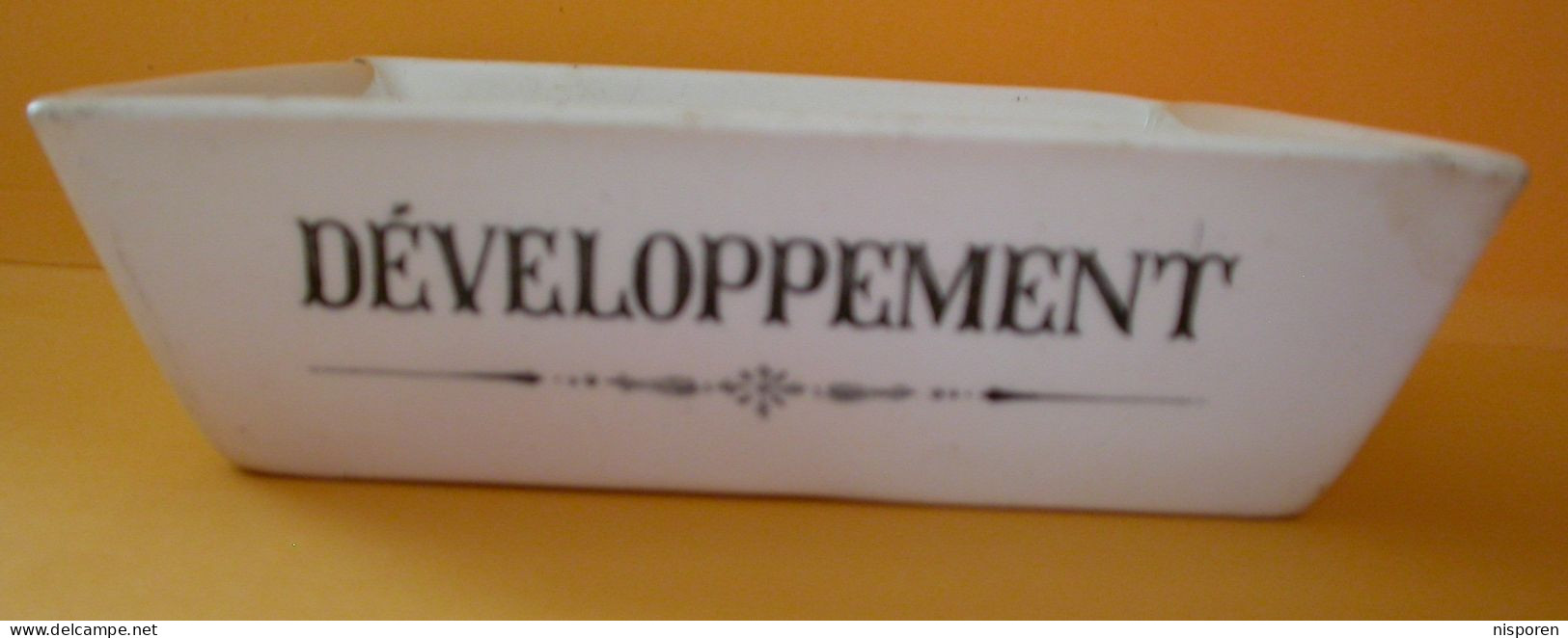 Cuvette De Développement - Supplies And Equipment