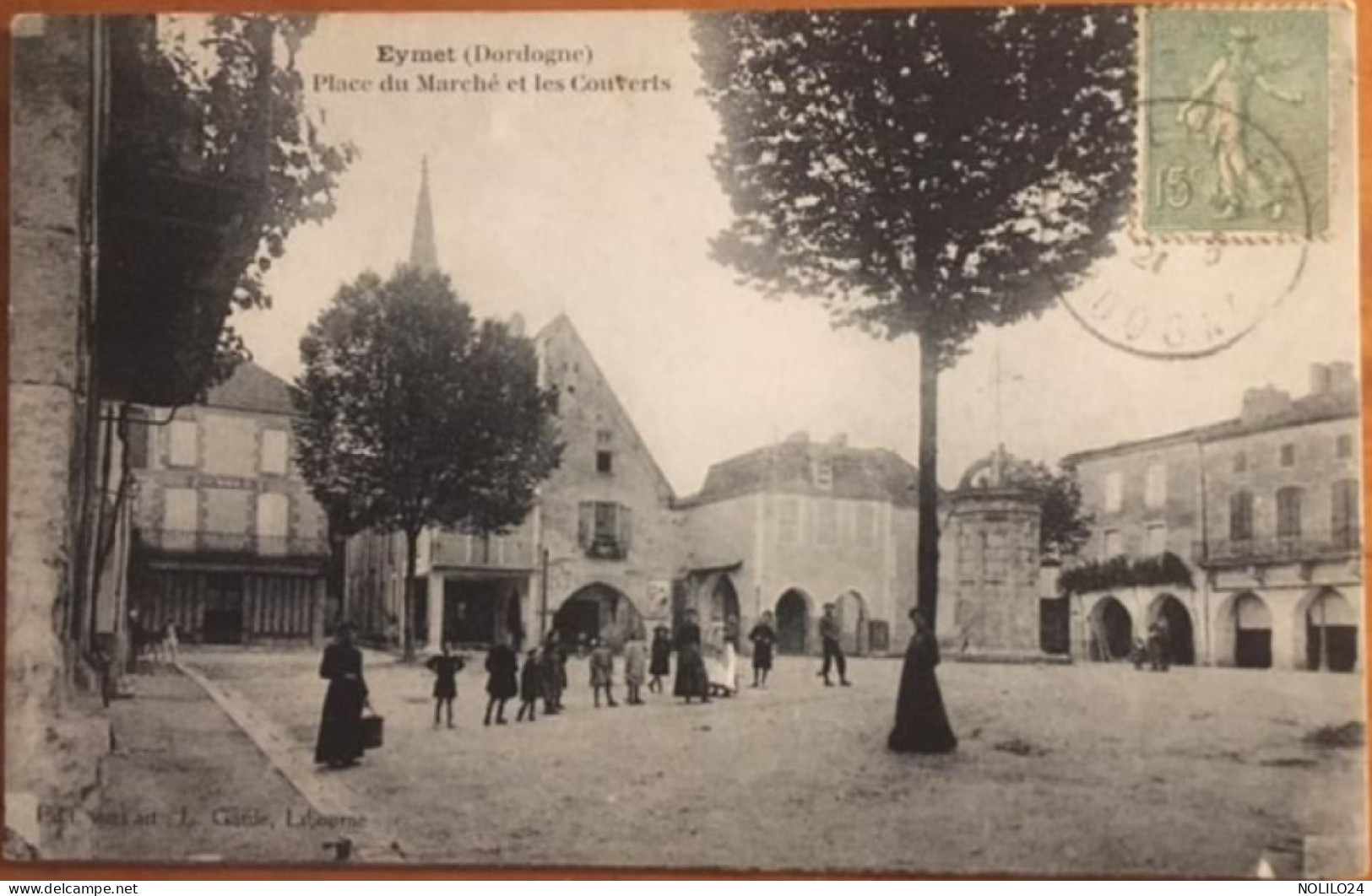 Cpa 24 Eymet Place Du Marché Et Les Couverts, Animée, éd L. Garde, écrite En 1921 - Eymet