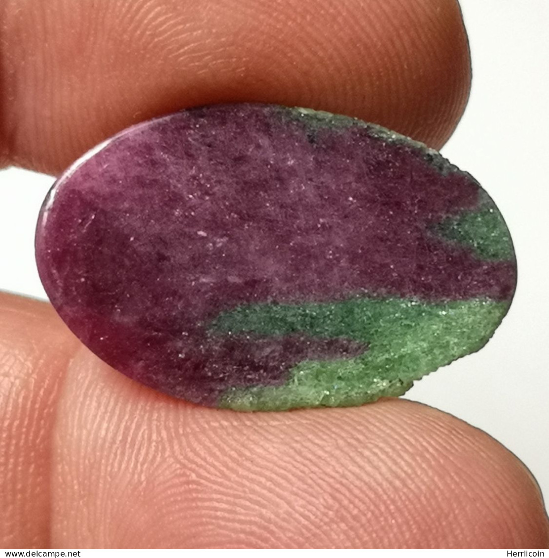 Rubis-Zoïsite Naturel D'Afrique - Cabochon (défaut) 22.32 Carats - 25.5 X 16.3 X 5.6 Mm - Rubino