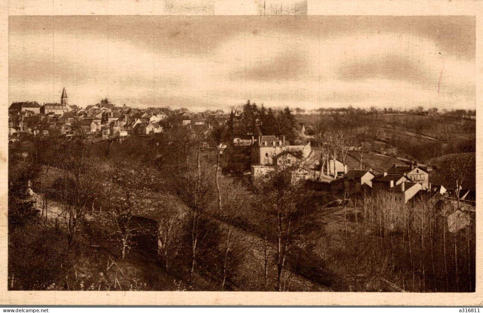 Pierre Buffiere Vue Générale Face Ouest - Pierre Buffiere