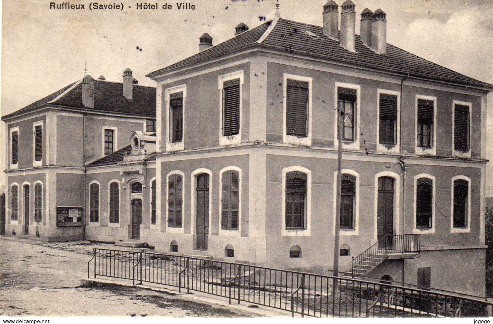 RUFFIEUX  Hôtel De Ville - Ruffieux