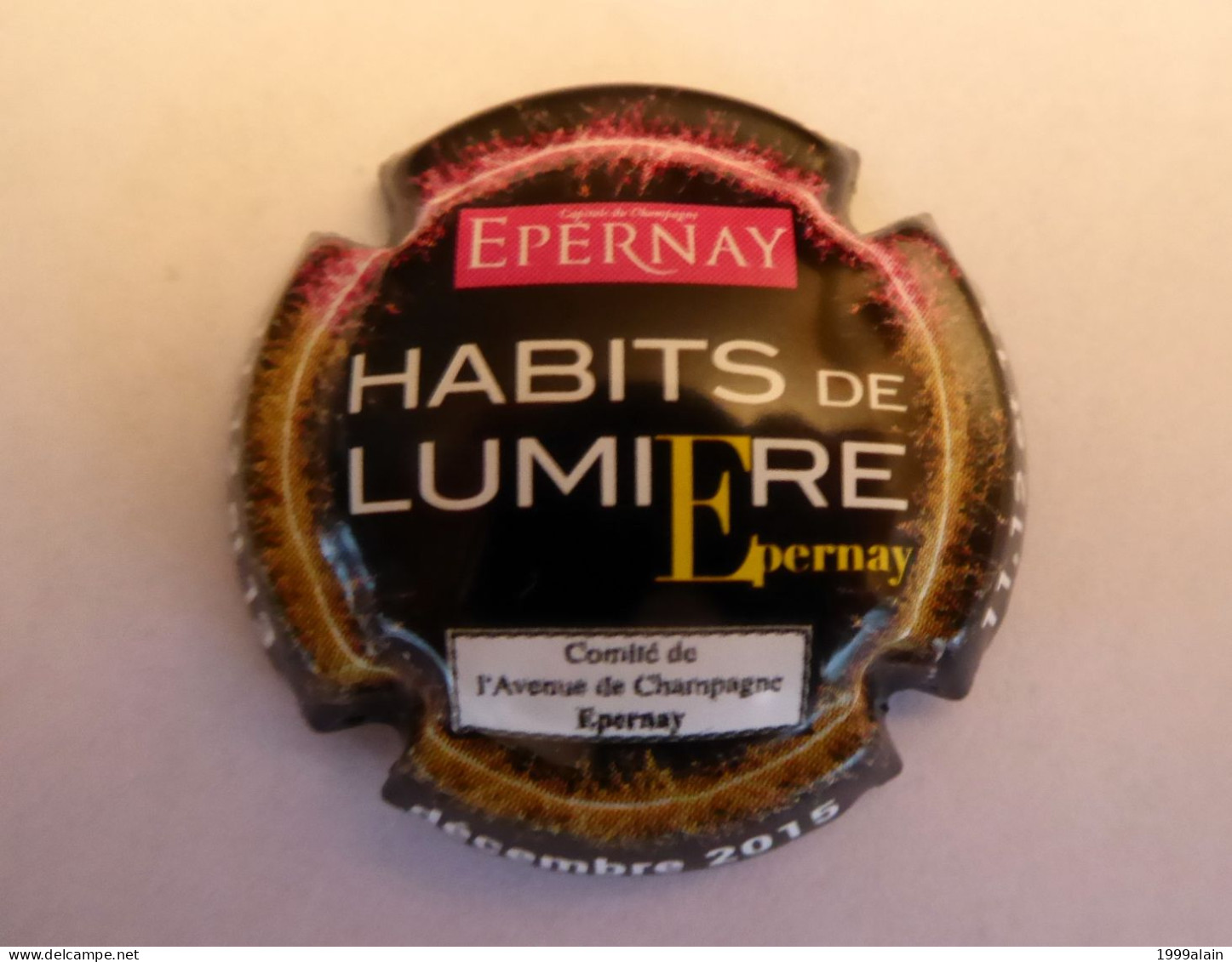 CAPSULE CHAMPAGNE EPERNAY / HABITS DE LUMIERE 2015 N° 16c - Epernay