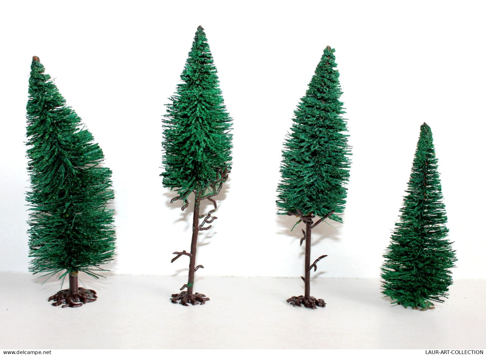 BUSCH LOT De 4 ARBRE SAPIN VEGETAUX HO DECOR PAYSAGE, 9,5 A 14cm MINIATURE TRAIN - MODELISME FERROVIAIRE  (1712.284) - Decoración