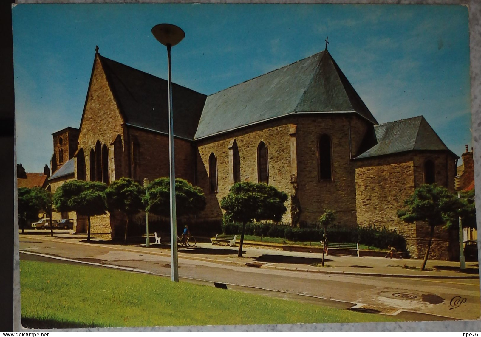 50 Manche CPM Equeurdreville L'église  Environs De Cherbourg - Equeurdreville