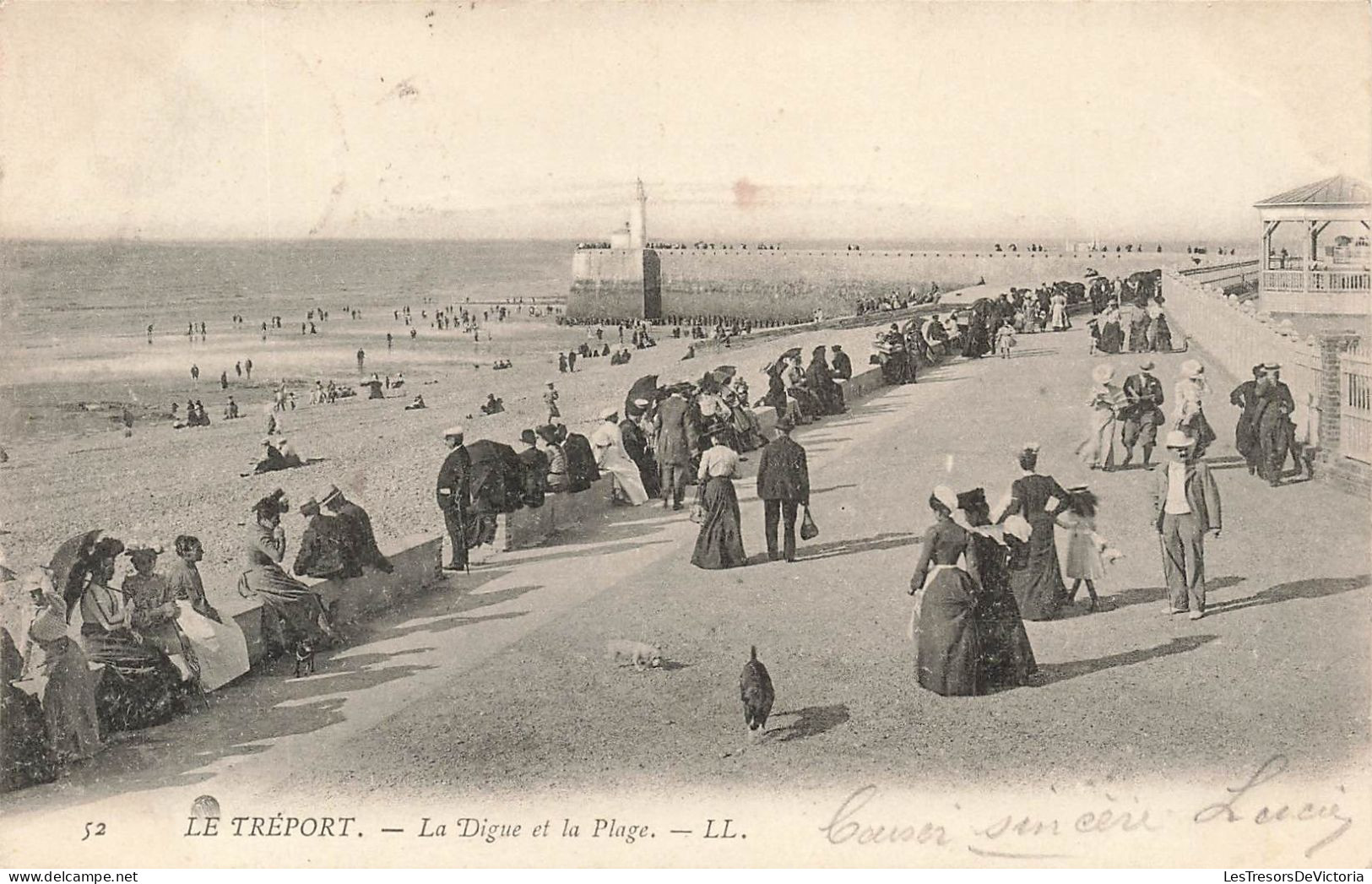 FRANCE - Le Tréport - La Digue Et La Plage - Animé - Carte Postale Ancienne - Le Treport
