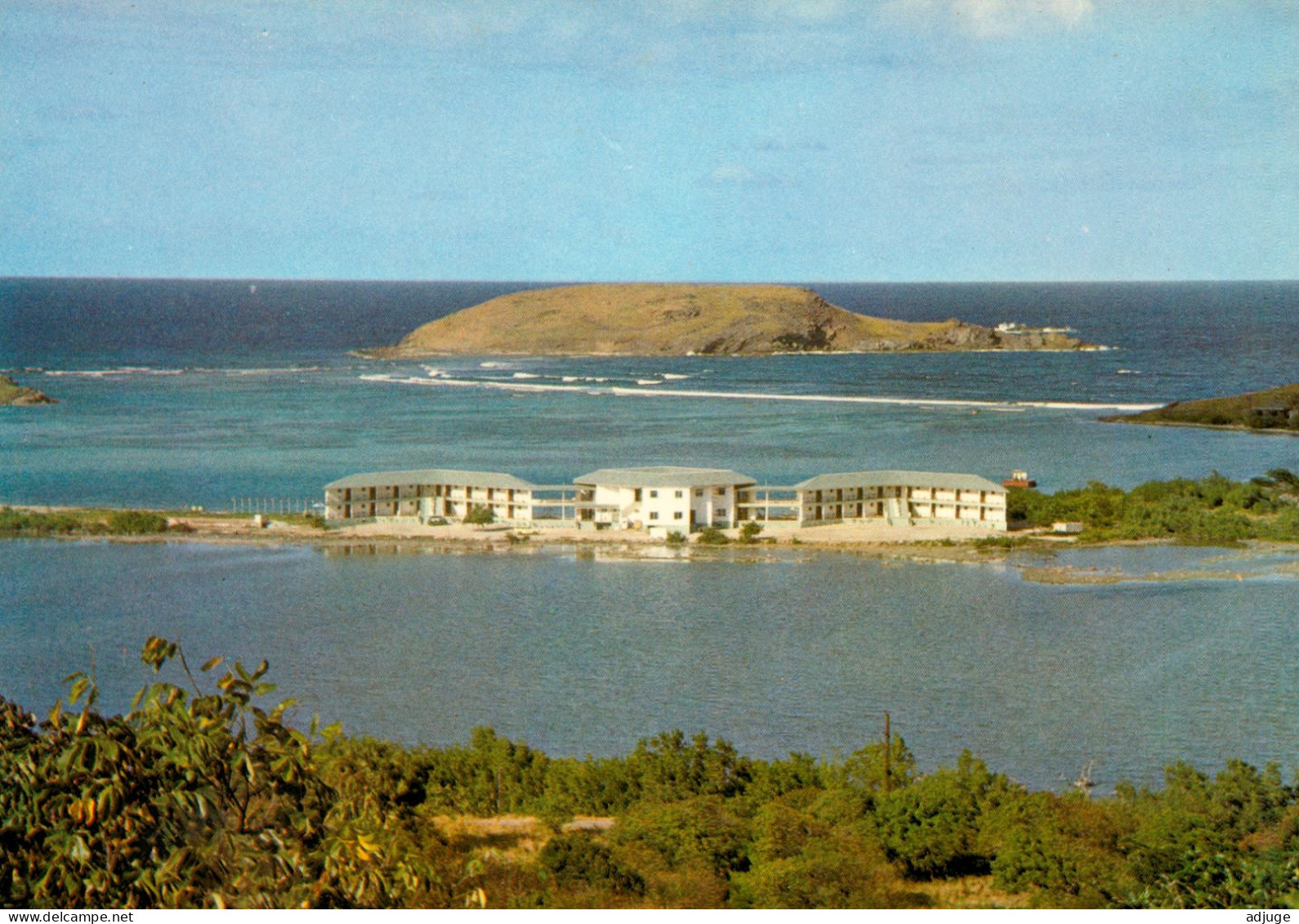 CPM- SAINT-BARTHÉLÉMY - GRAND CUL DE SAC - ST-BARTH BEACH HÔTEL  Antilles Françaises* 2 Scans - Saint Barthelemy