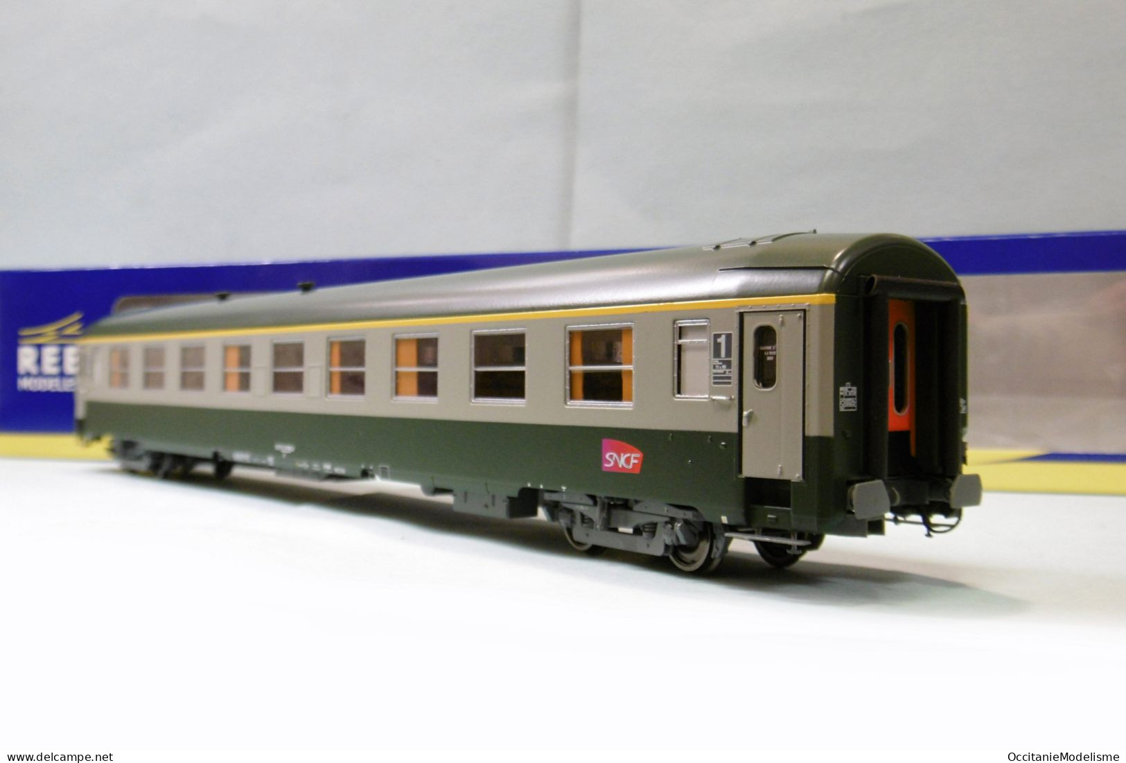 REE - Voiture UIC Y SNCF A9 1ère Classe C160 ép. V Réf. VB-305 Neuf NBO HO 1/87 - Wagons Voor Passagiers