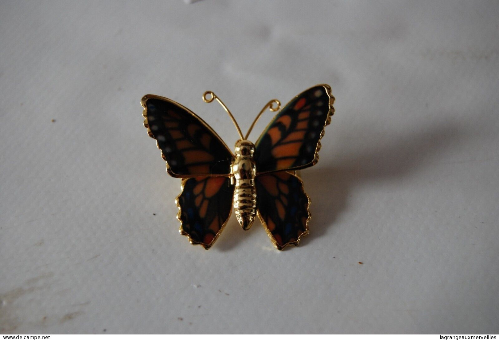 C40 Bijou Fantaisie - Broche Papillon - H 3cm - Broschen