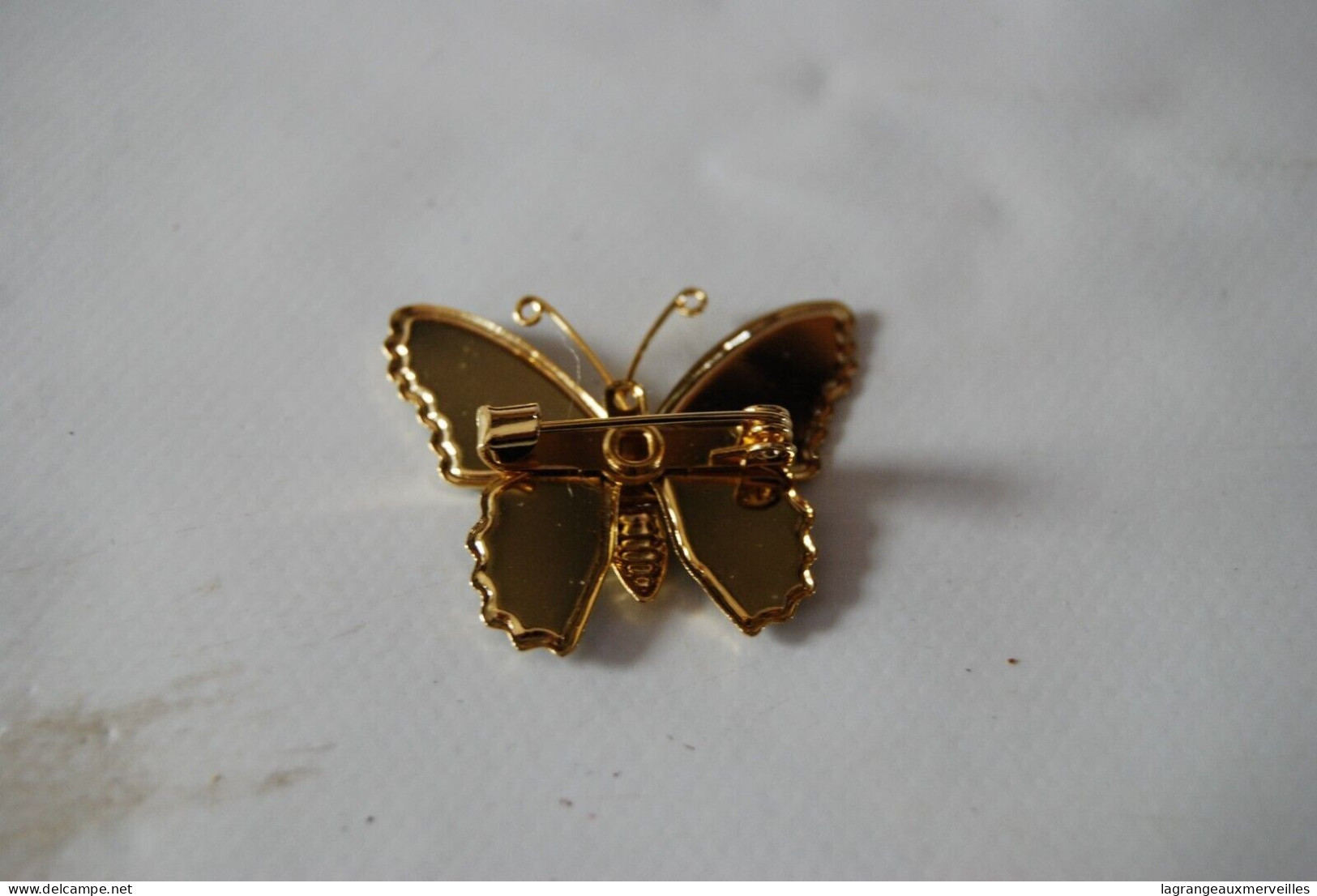 C40 Bijou Fantaisie - Broche Papillon - H 3cm - Broschen