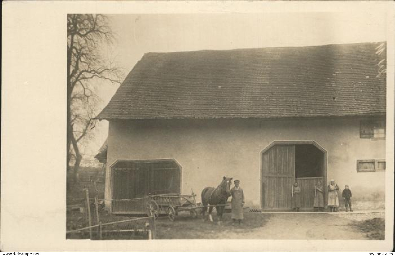 41220205 Markdorf Baden Bauernhof Kutsche Pterdewagen Familie Menschen Markdorf  - Markdorf