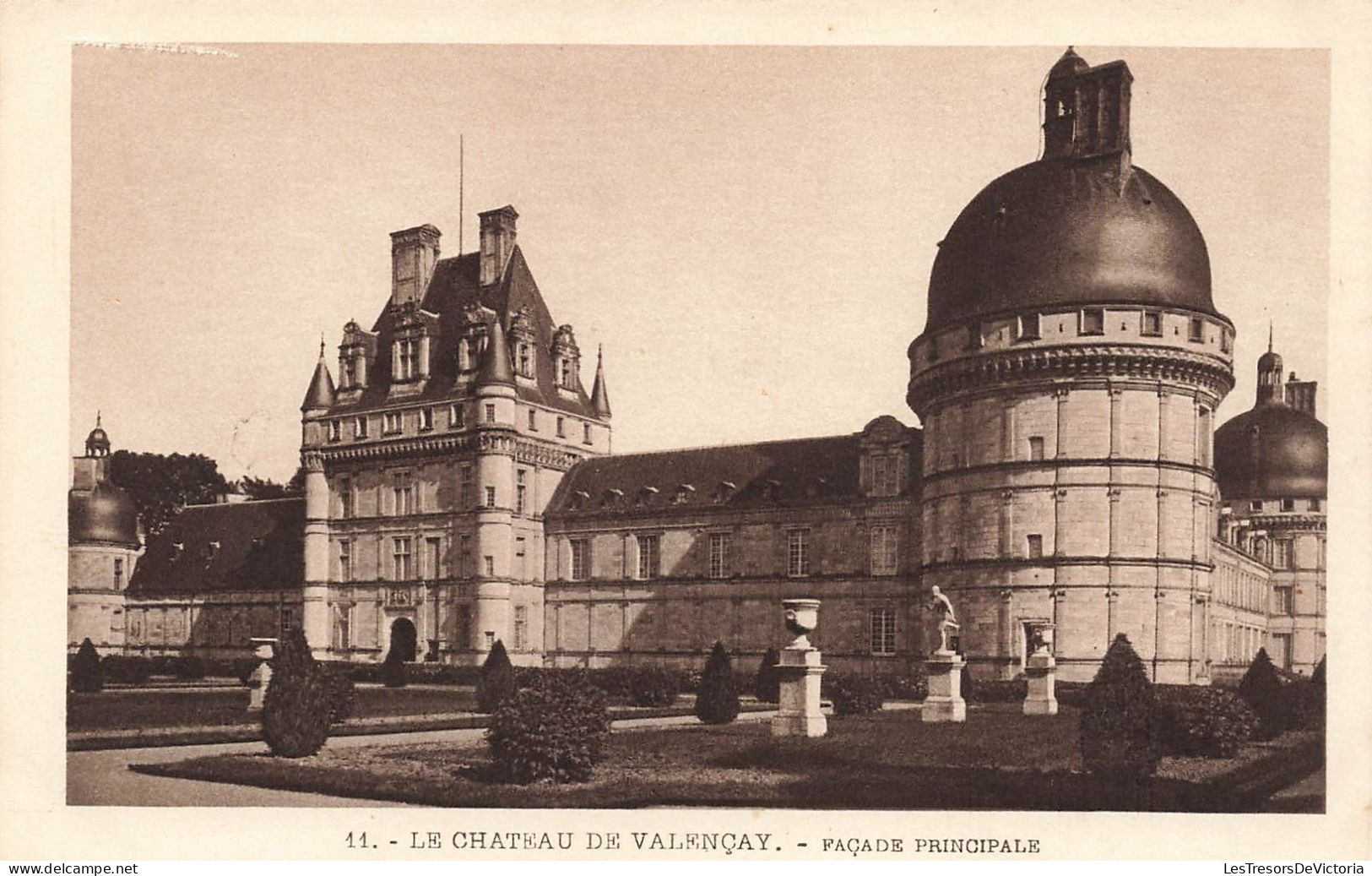 FRANCE - Château De Valençay - Vue Sur La Façade Principale - Carte Postale Ancienne - Otros & Sin Clasificación