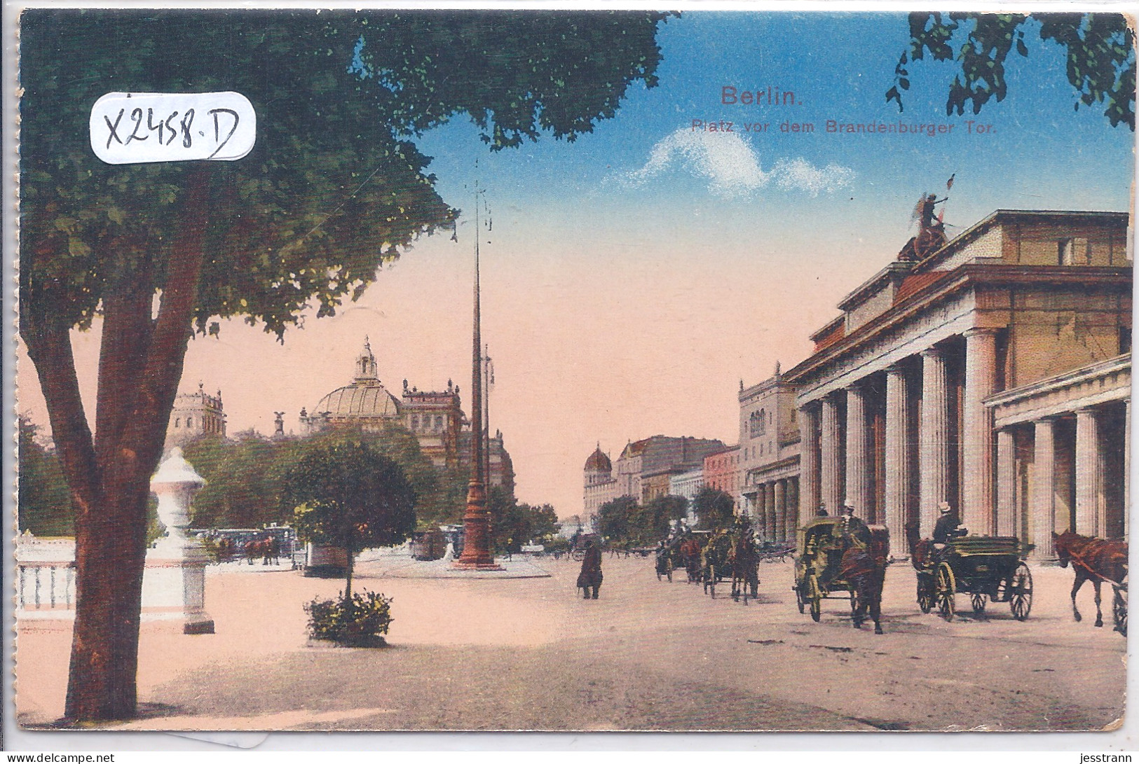 BERLIN- PLATZ VON DEM BRANDENBURGER TOR - Brandenburger Door