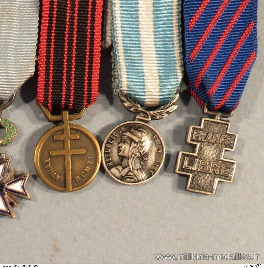 BARRETTE DE 6 REDUCTIONS MEDAILLES MILITAIRES D'UN ANCIEN DE LA SECONDE GUERRE - France