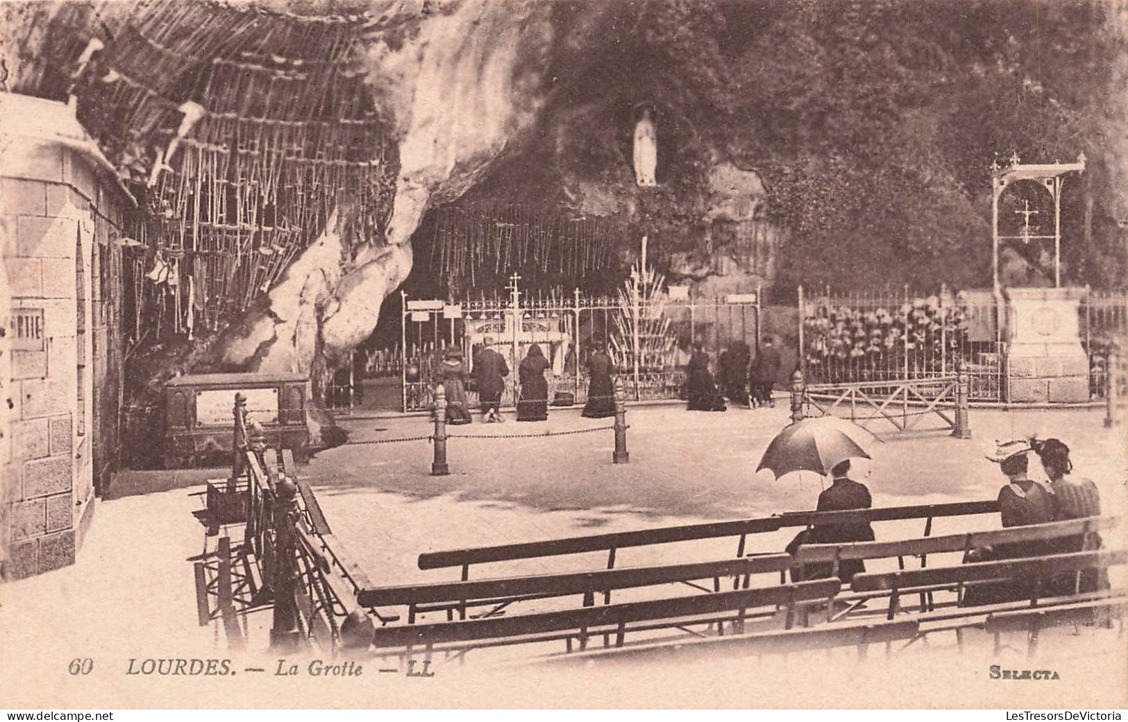 FRANCE - Lourdes - Vue De La Grotte - LL - Carte Postale Ancienne - Lourdes