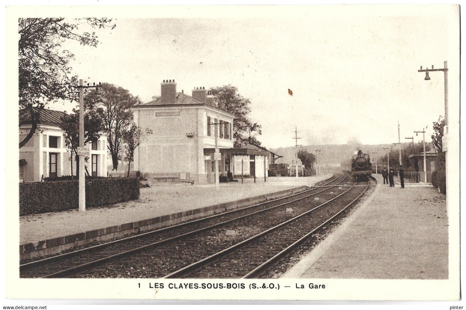 LES CLAYES SOUS BOIS - La Gare - TRAIN - Les Clayes Sous Bois