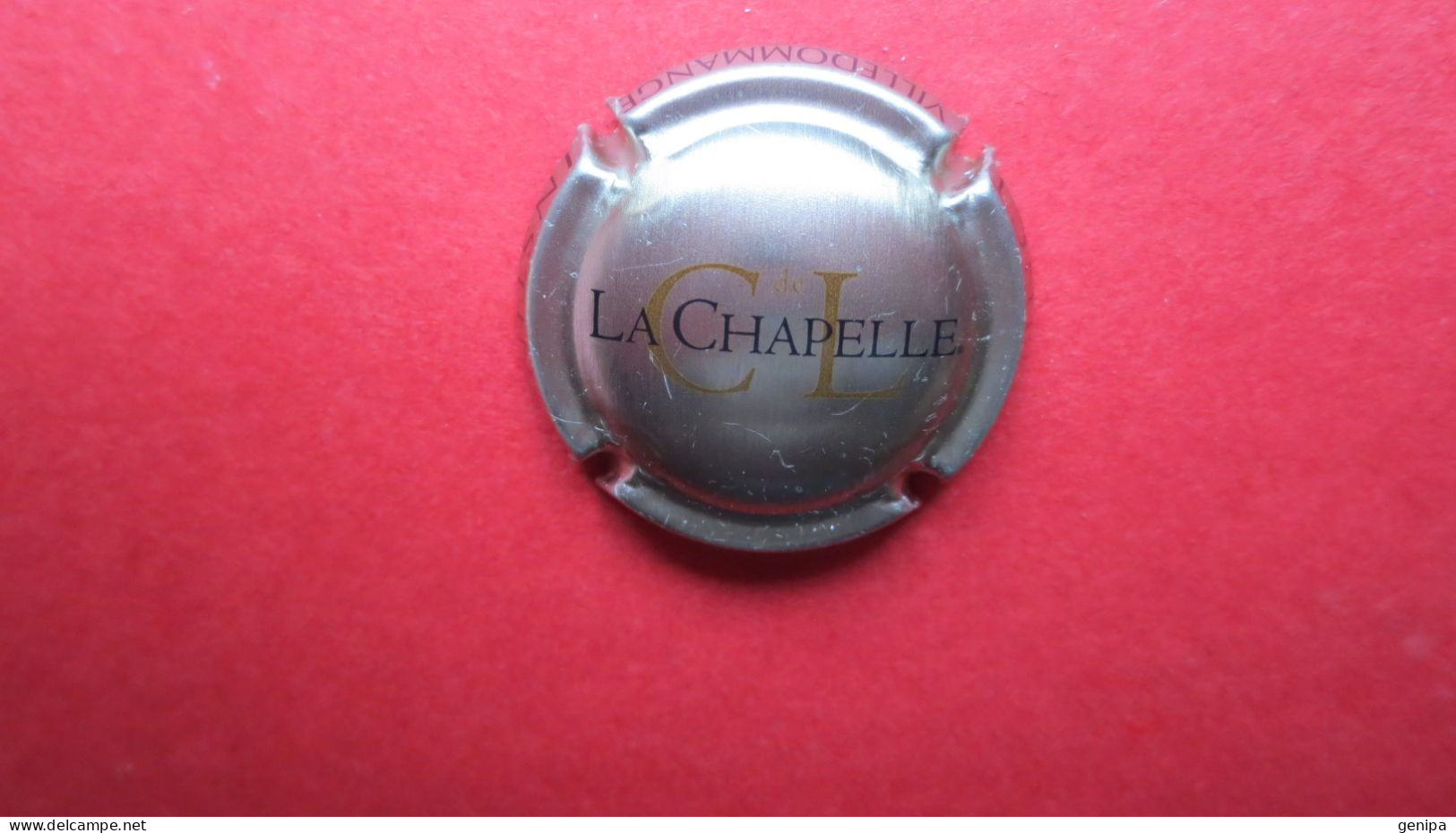 CAPSULE CHAMPAGNE DE LA CHAPELLE. INSTINC. Argent Et Noir - Clos De La Chapelle