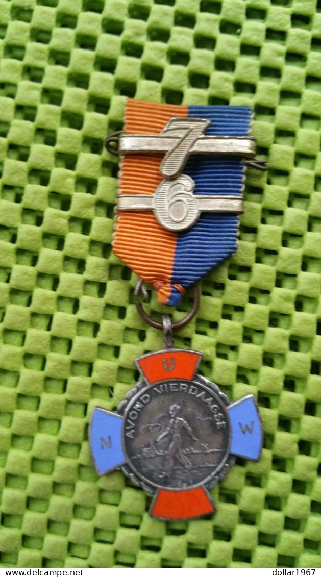 Medaille -  N .W. U. Avondvierdaagse , 5-6-7 .-  Original Foto  !! Medallion  Dutch - Other & Unclassified