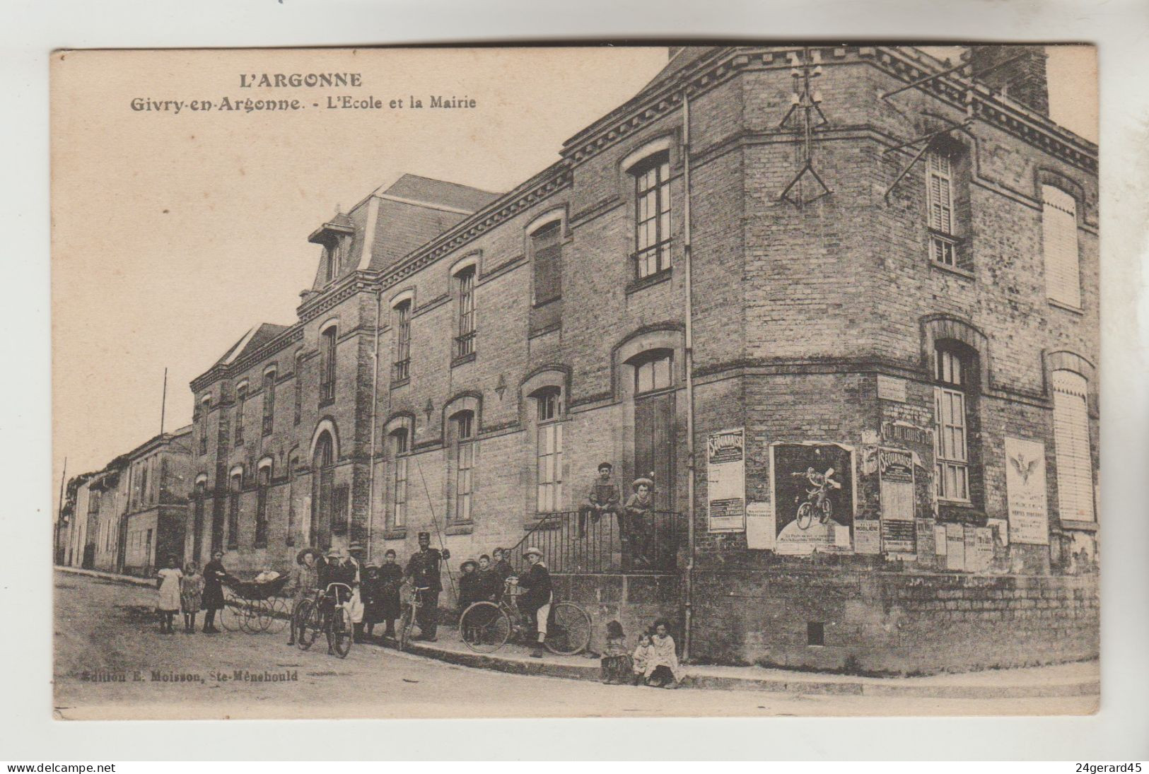 CPA GIVRY EN ARGONNE (Marne) - L'Ecole Et La Mairie - Givry En Argonne