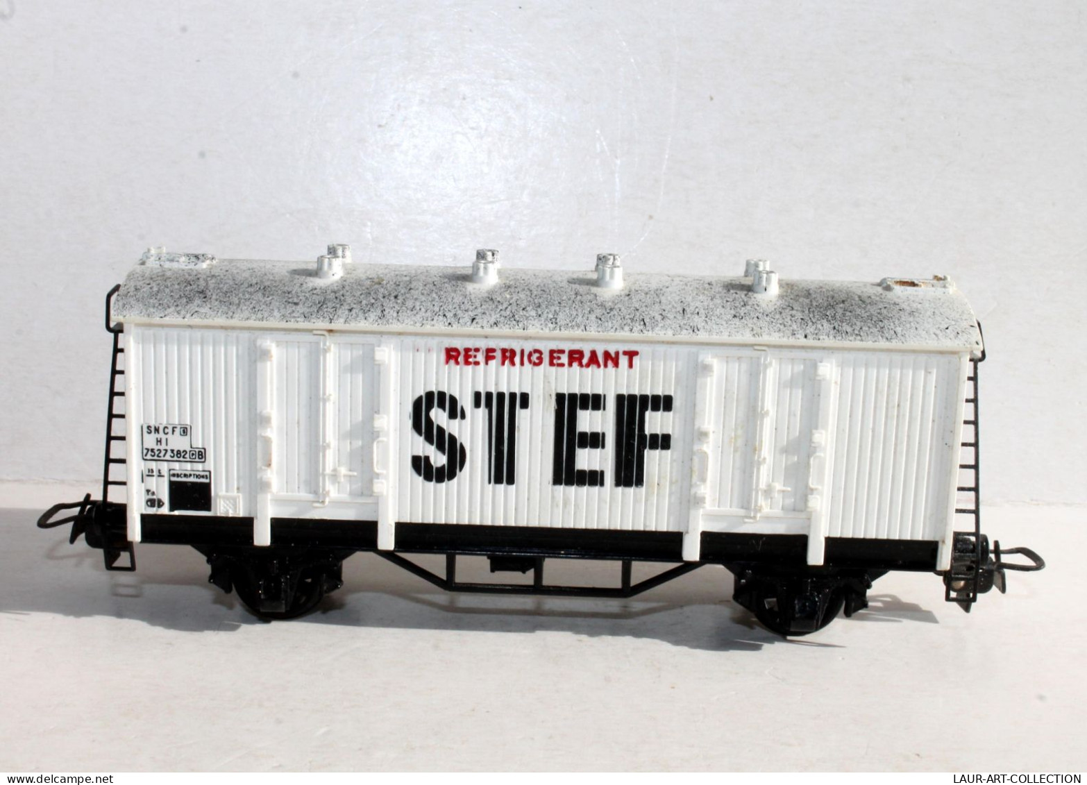 HORNBY HO WAGON REFRIGERANT STEF SNCF HI7527382 FOURGON FRIGORIFIQUE MARCHANDISE / TRAIN MODELISME FERROVIAIRE (1002.8 - Coches De Mercancía