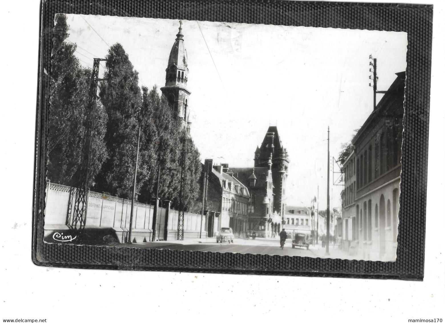 59- LA MADELEINE- Une Vue Anim"e De La Rue Du Général DE GAULLE  En1969 - La Madeleine