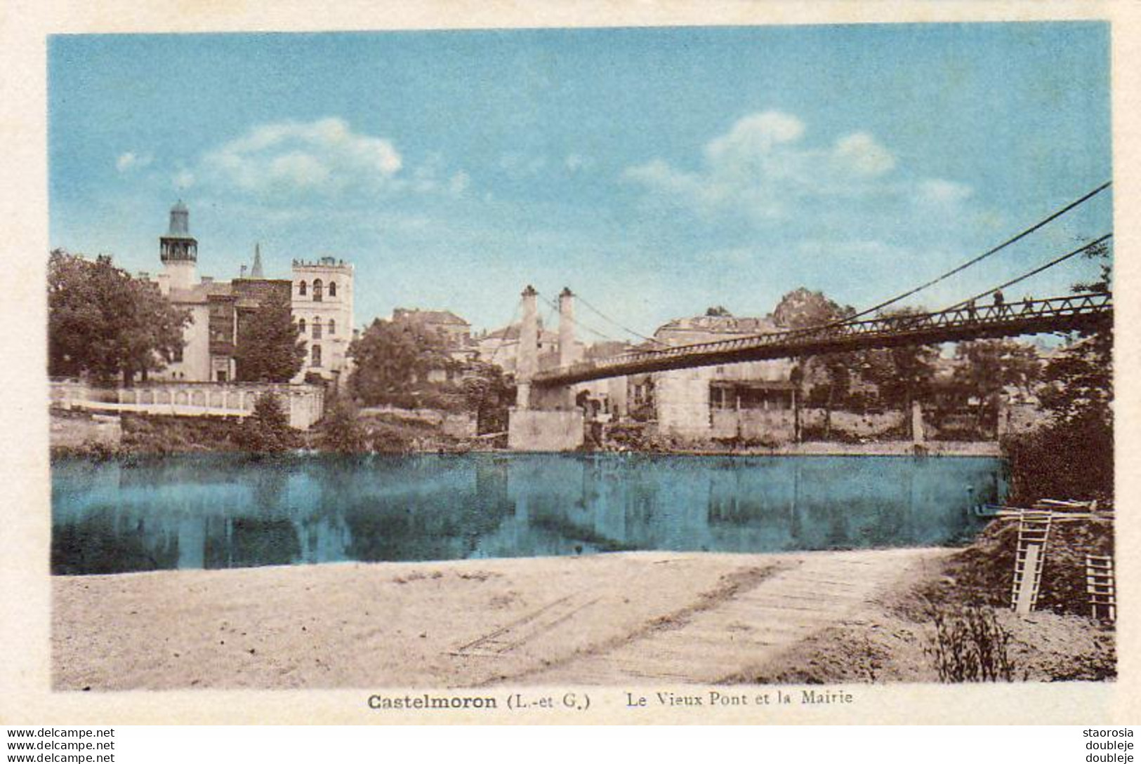 D47   CASTELMORON  Le Vieux Pont Et La Mairie       ....... - Castelmoron