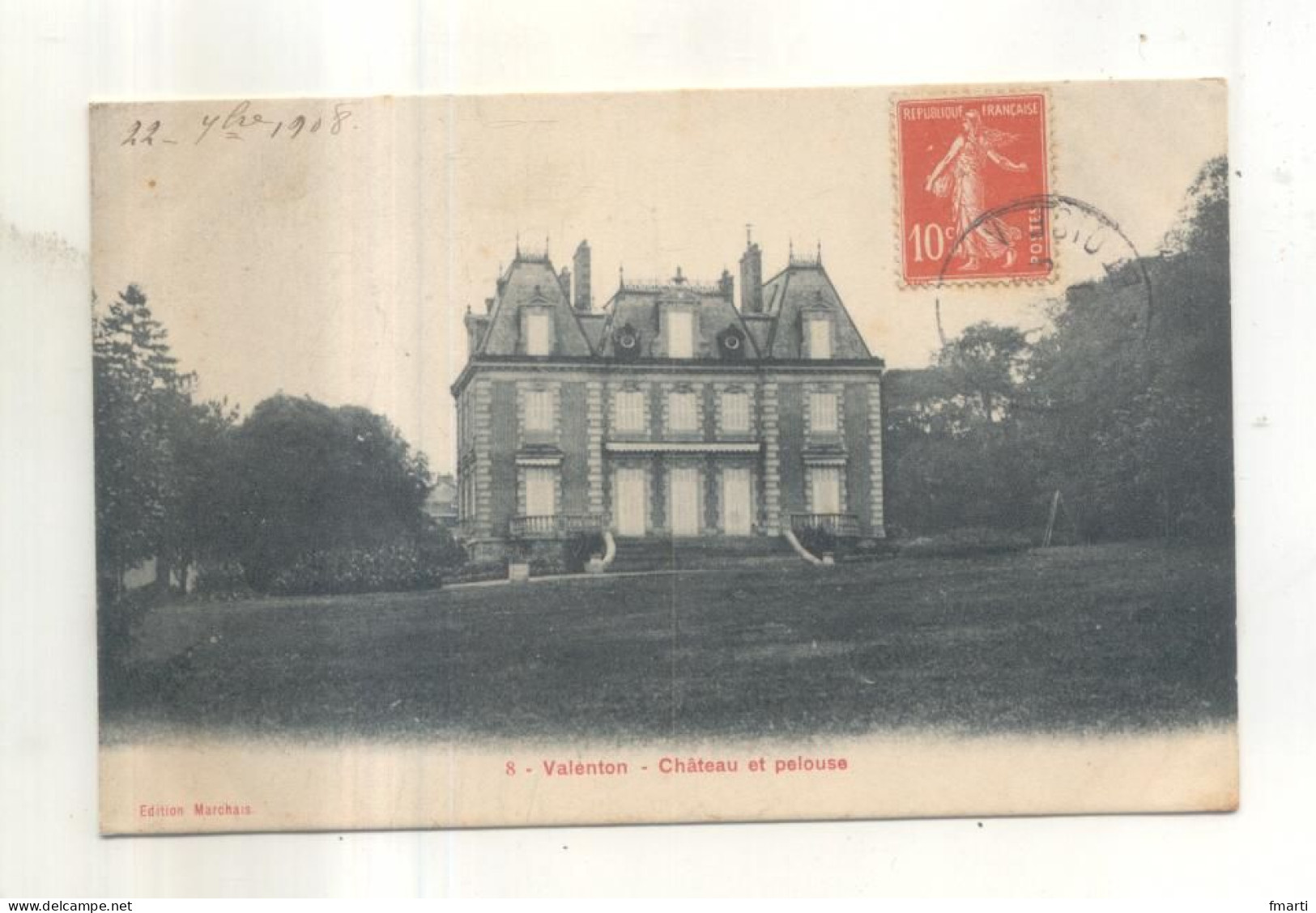 8. Valenton, Chateau Et Pelouse - Valenton