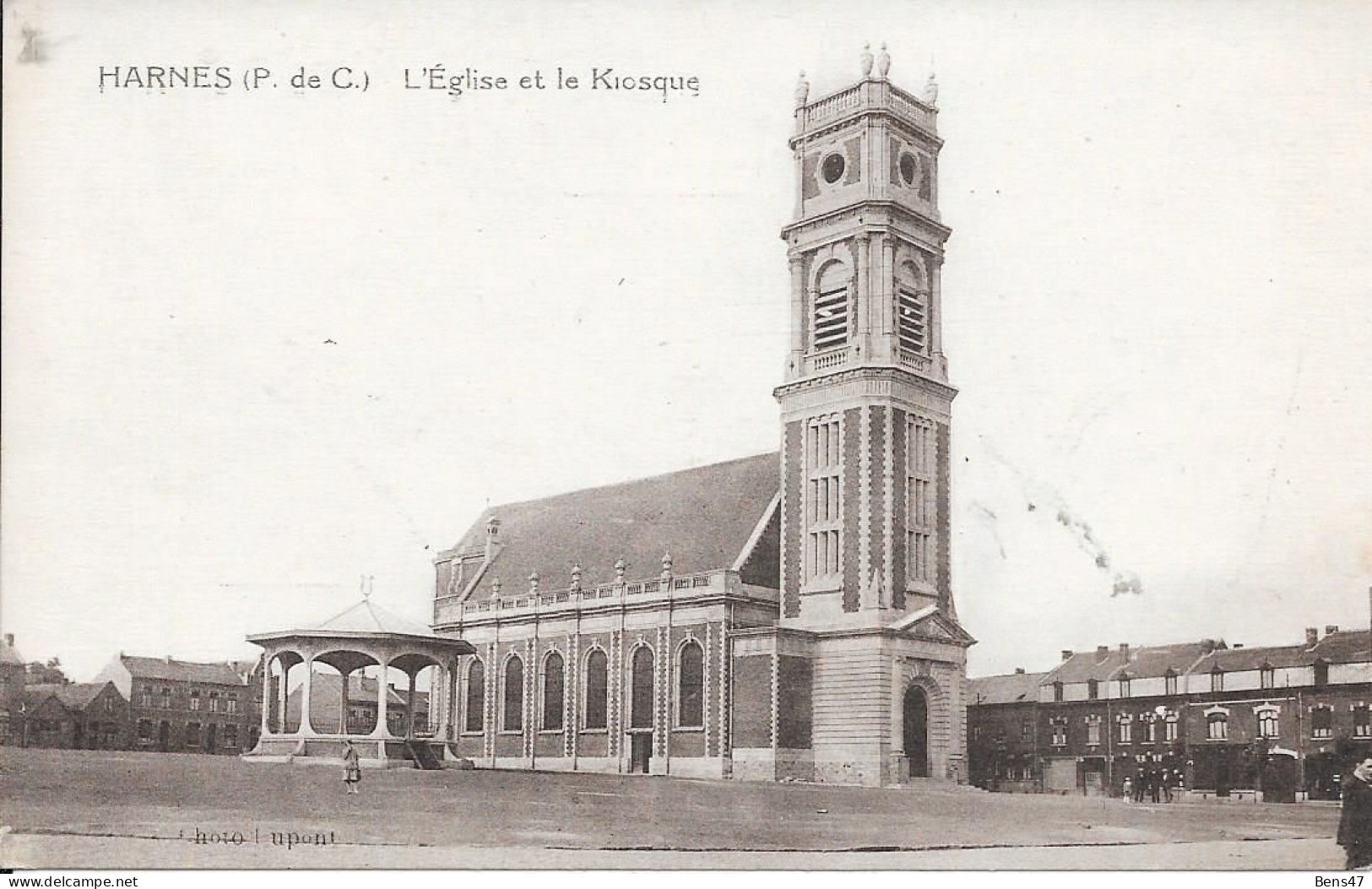 62 Harnes L'Eglise Et Le Kiosque - Harnes