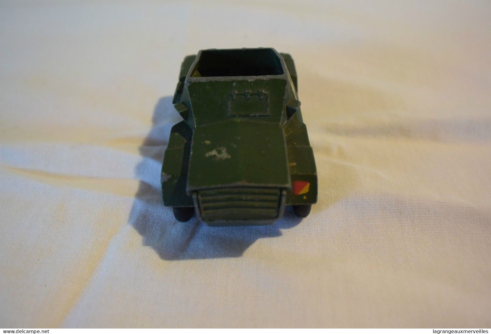 C54 Ancien Dinky Toys Scout Car 673 Made In England En Métal - Militaires