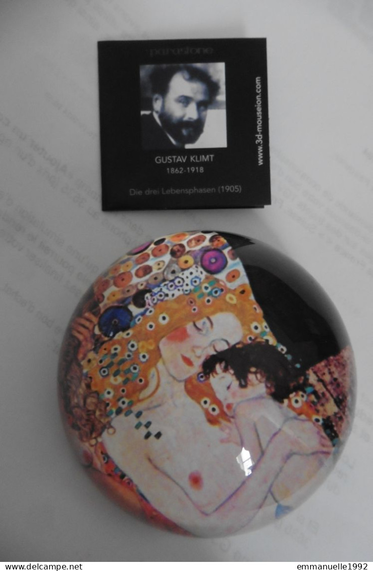 Presse Papier En Verre Femme Et Enfant Les Trois âges De La Vie De Gustav Klimt - Edition Spéciale Boutiques De Musées - Glas & Kristal