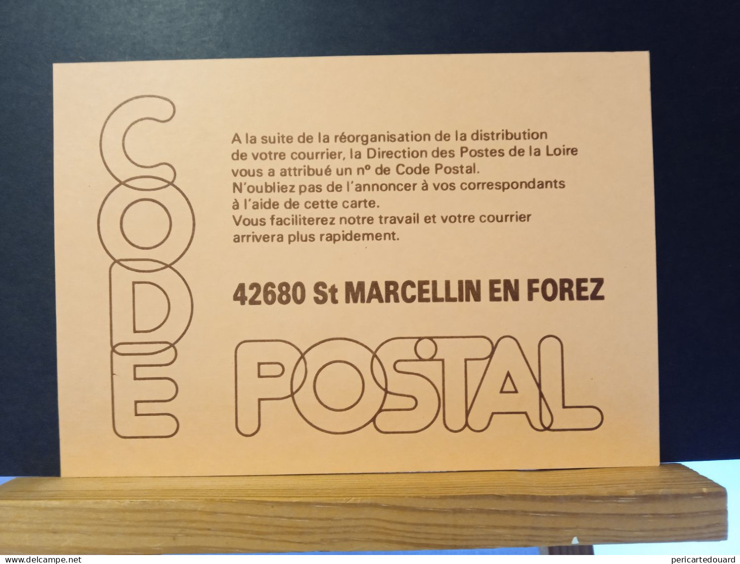 Code Postal. Carte Postale Saumon, En Franchise Pour Le  42680 St MARCELLIN EN FOREZ. Neuve - Covers & Documents