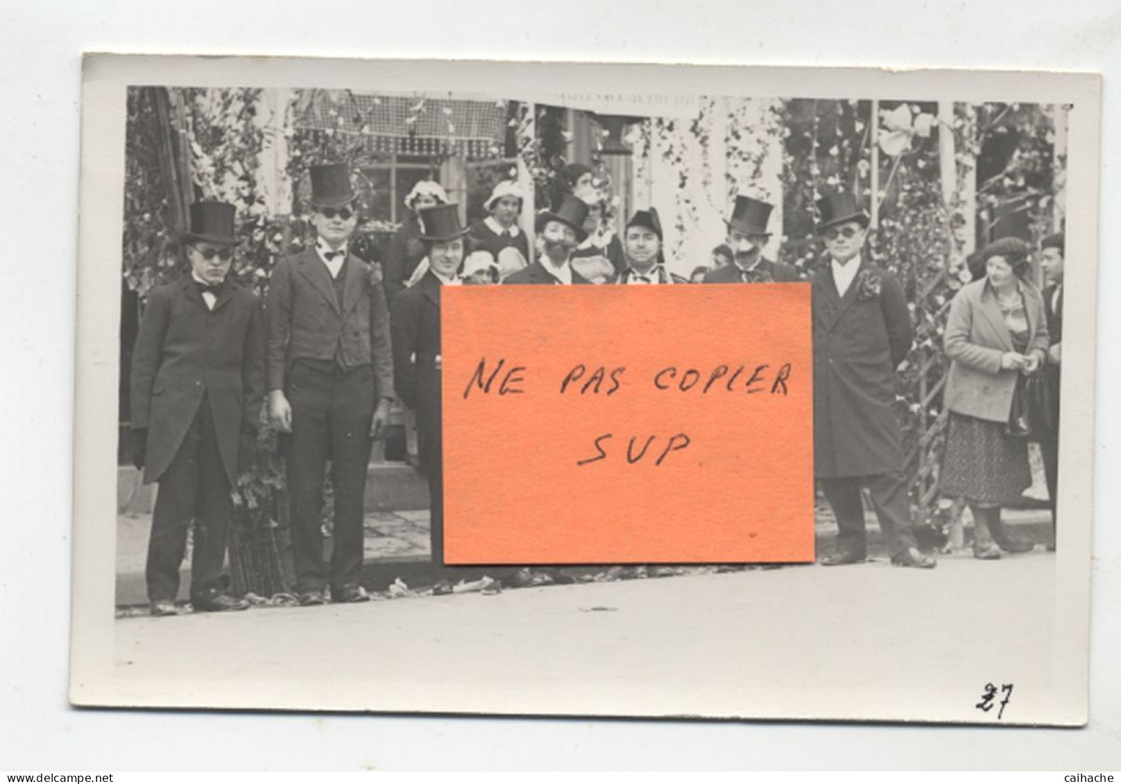 32 - VIC FEZENSAC - Carte Photo - Place Du Kiosque - Groupe De Vicois En Haut De Forme - - Vic-Fezensac