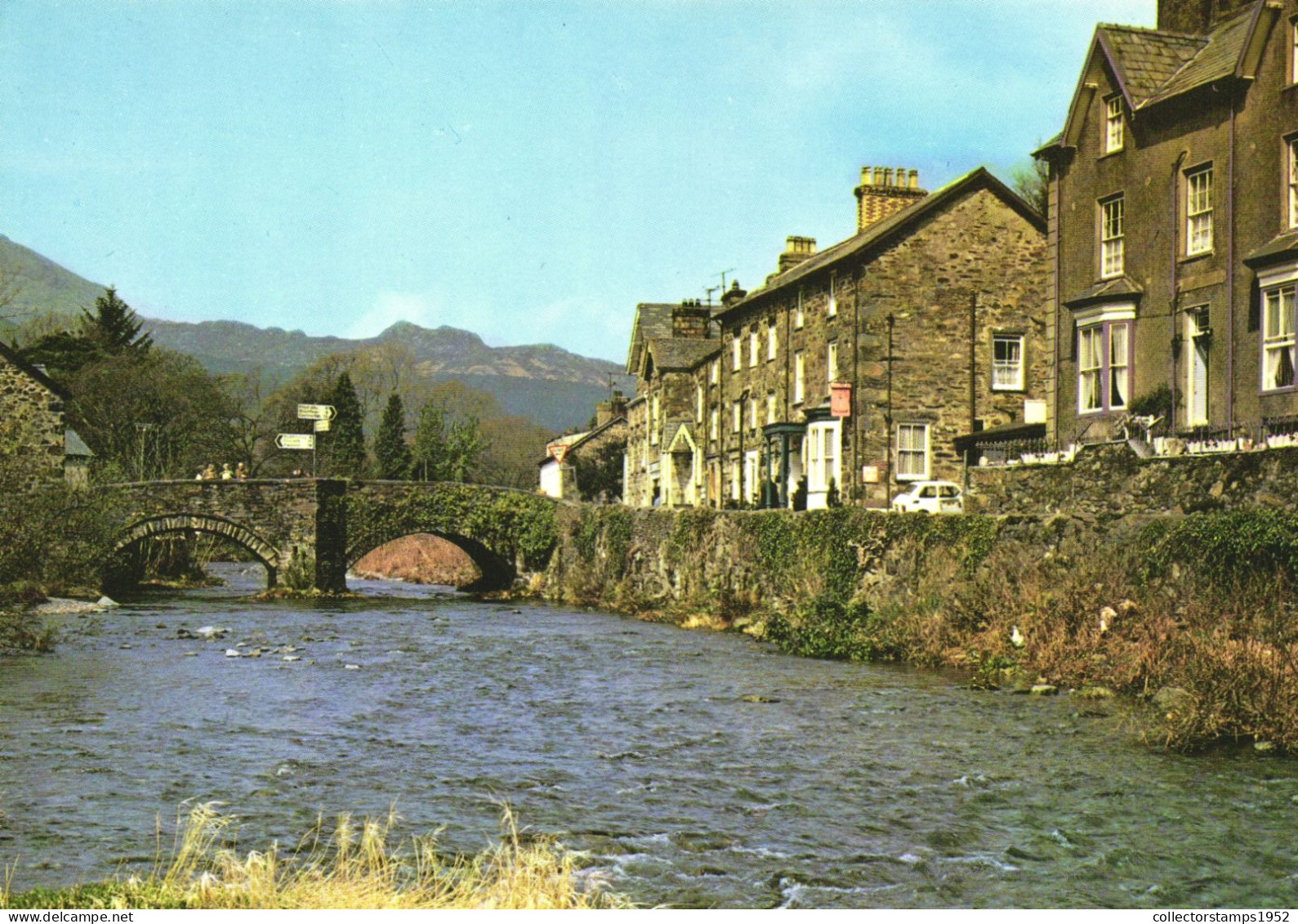 BEDDGELERT BRIDGE, RIVER COLWYN, GWYNEDD, ARCHITECTURE, CAR, WALES, UNITED KINGDOM, POSTCARD - Gwynedd