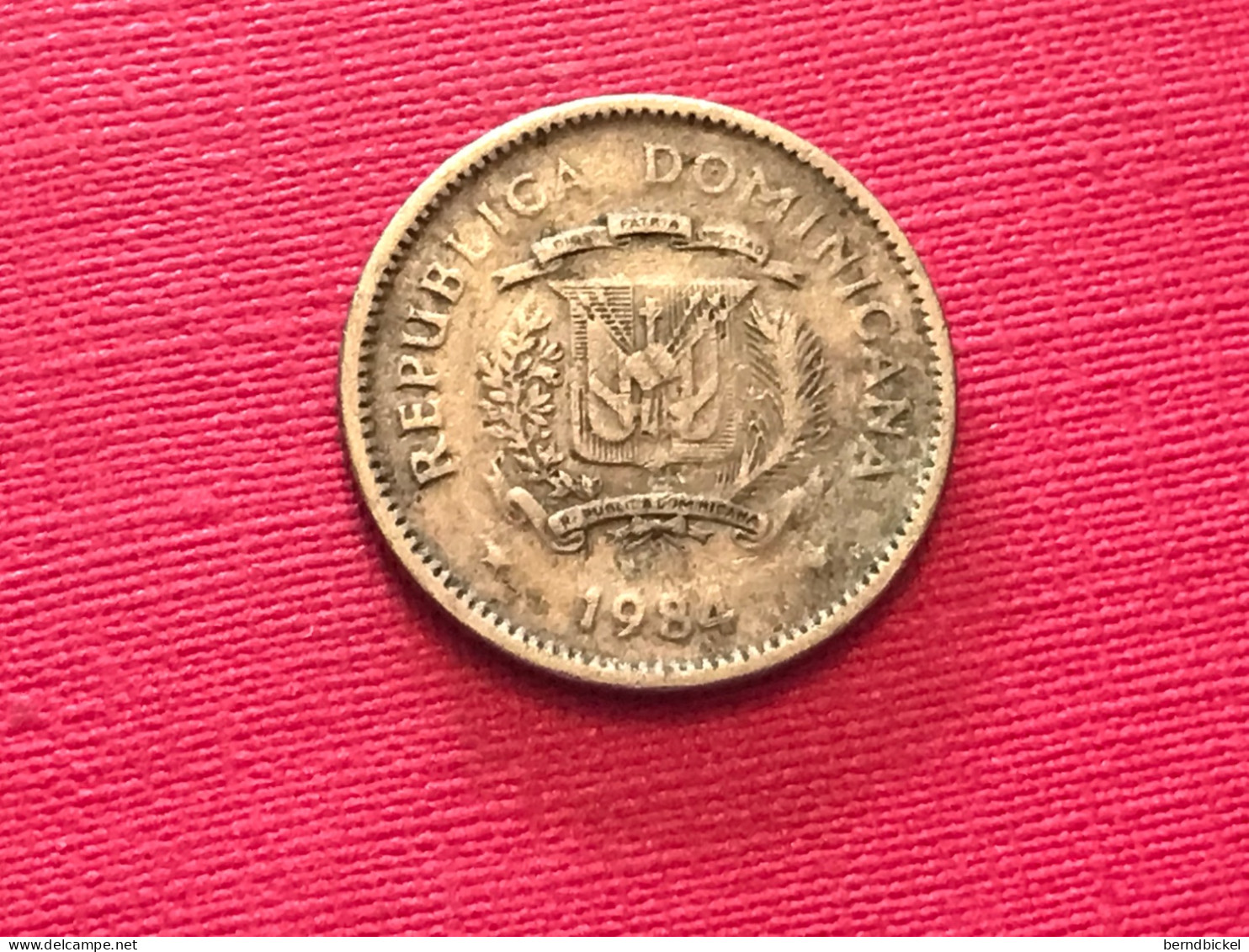 Münze Münzen Umlaufmünze Dominikanische Republik 10 Centavos 1984 - Dominikanische Rep.