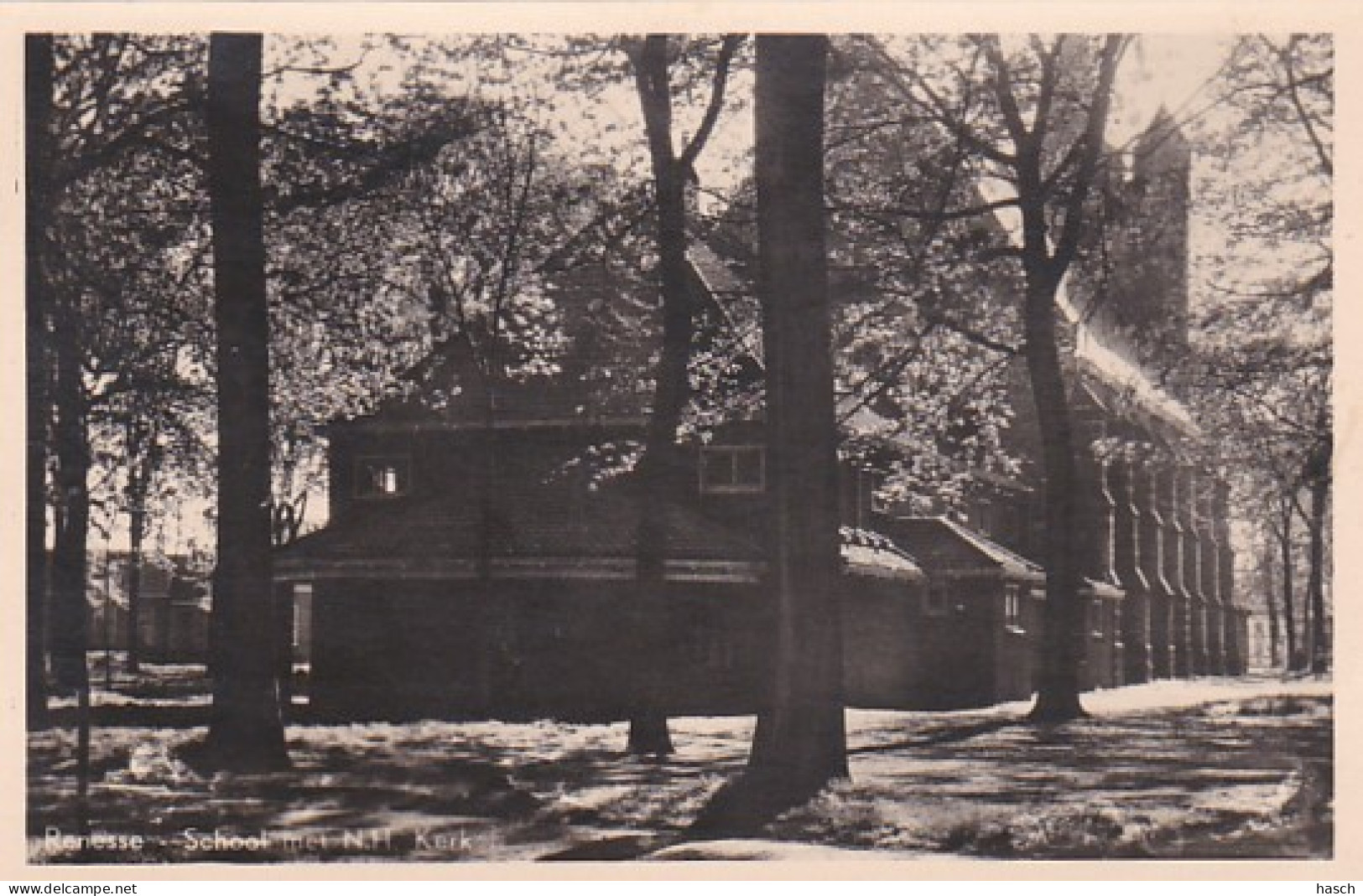 2603662Renesse, School Met N. H. Kerk. – 1948. - Renesse