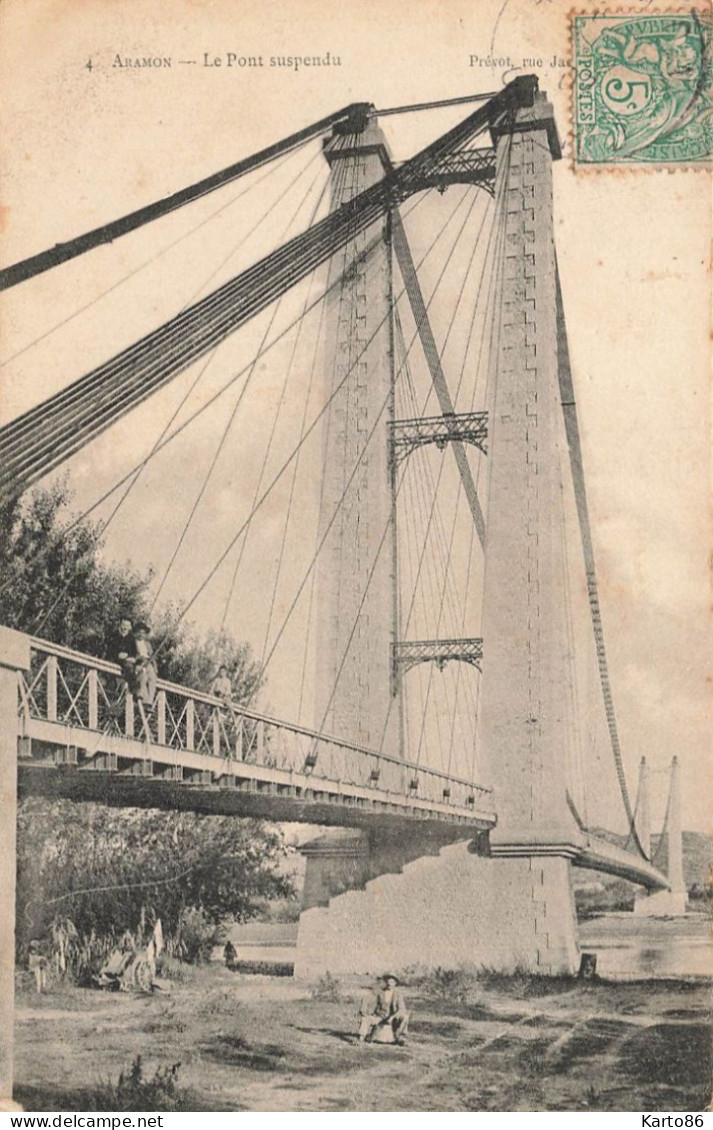 Aramon * 1907 * Un Coin Du Village Et Le Pont Suspendu * Villageois - Aramon