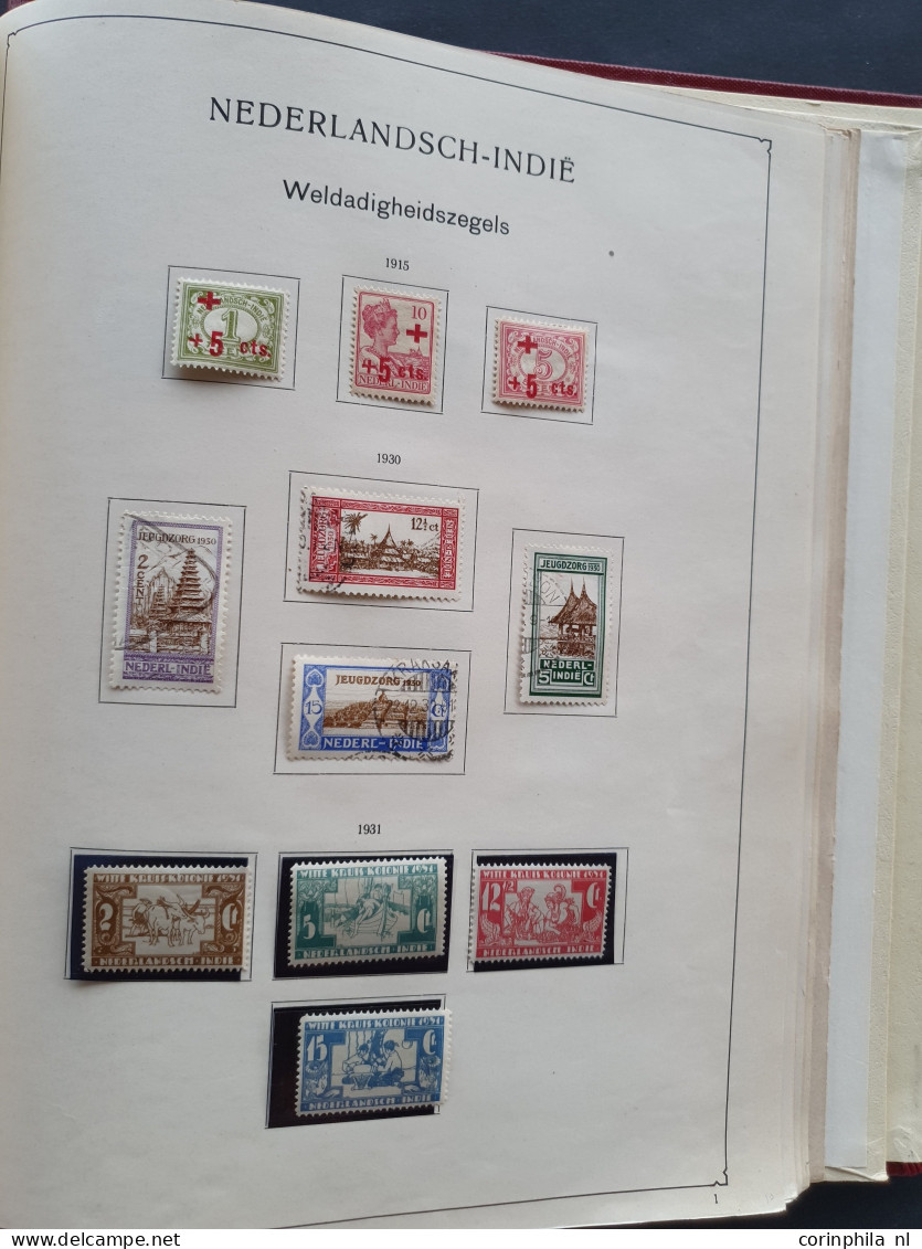 1864-1948 collectie deels gespecialiseerd inclusief iets poststukken en N.N.G. in klemband