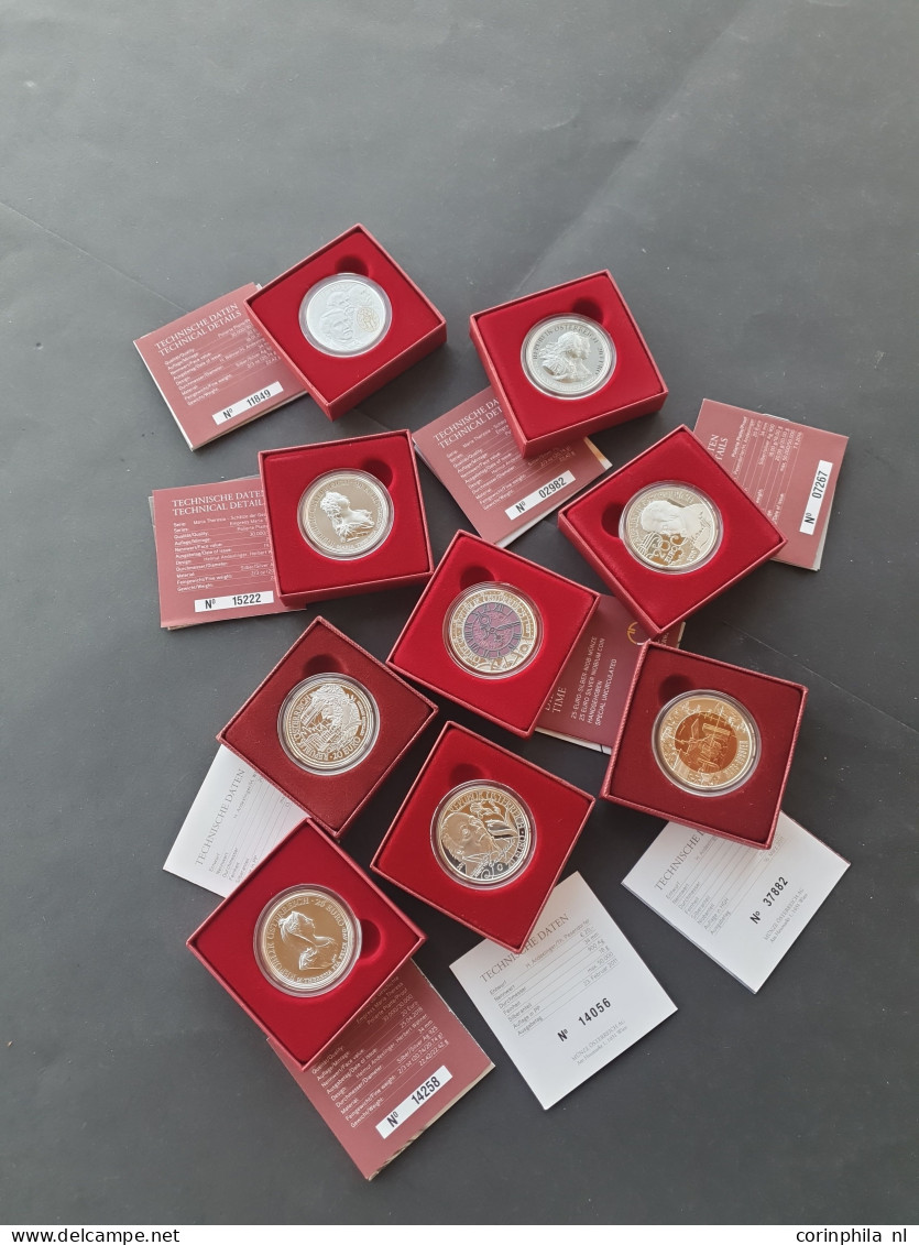 collection mainly silver Euro memorial coins in boxes with certificates (137 pieces), among which Austria (18), France (