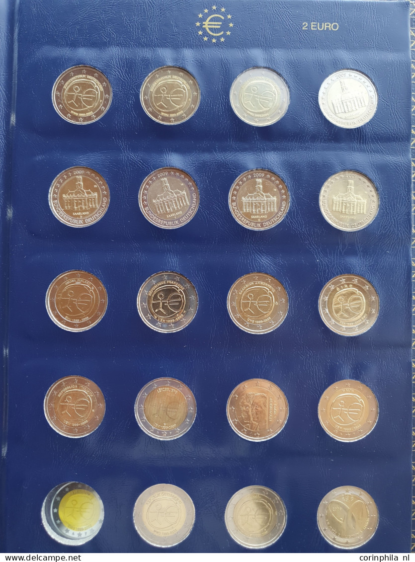 2 Euro coins Europa (602 pieces) apart in bags, capsules in cassette, albums and little box in box