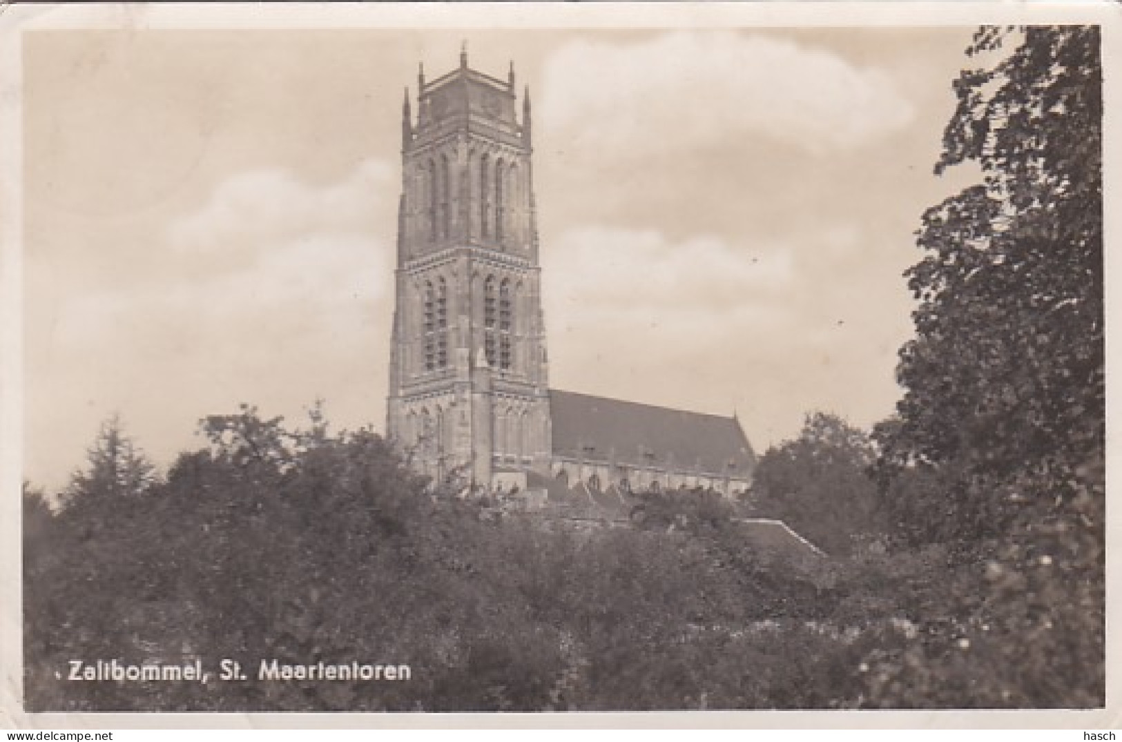 2606574Zaltbommel, St. Maartentoren. (Vouwen In De Hoeken) - Zaltbommel