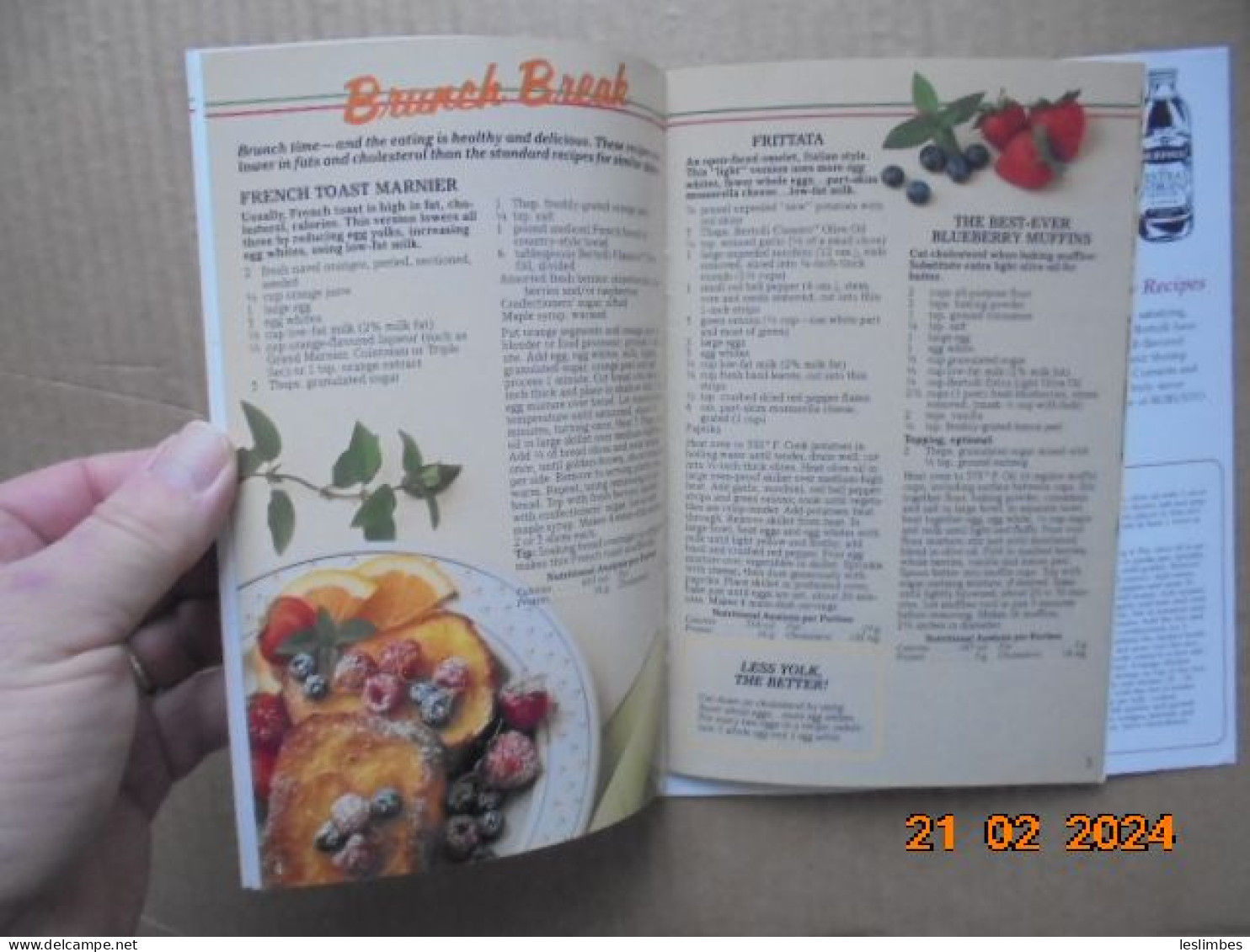 Collection Of Light And Healthy Recipes From Bertolli Olive Oil 1991 - Americana