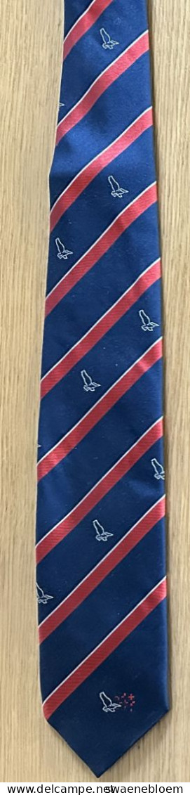 NL.- STROPDAS MET VOGEL LOGO - CL8 AMSTERDAM. BY TRITON BLARICUM. Necktie - Cravate - Kravate - Ties. - Cravates