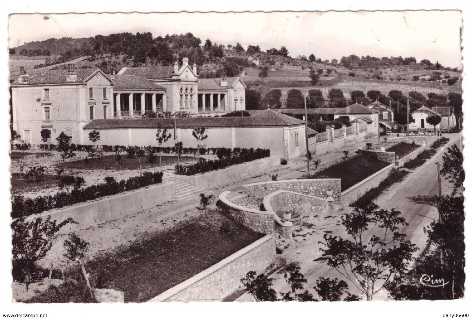 CADENET Le Groupe Scolaire Et Les Jardins Publics  (carte Photo) - Cadenet