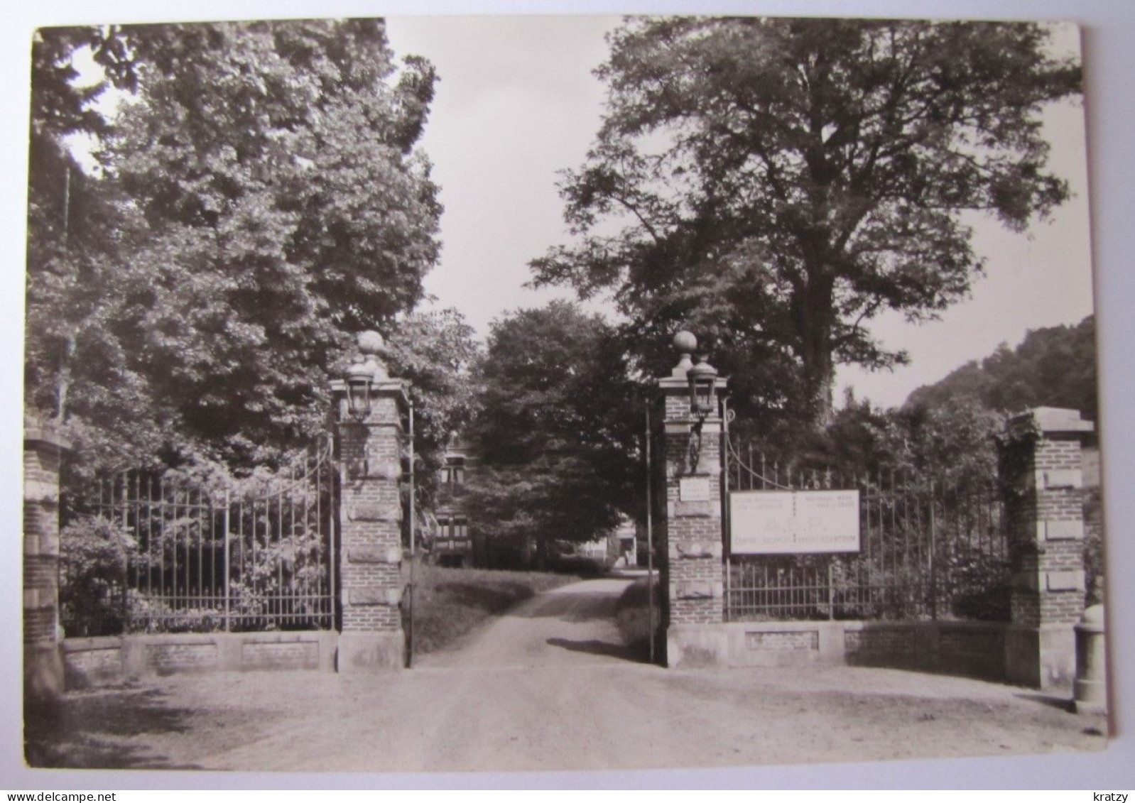 BELGIQUE - NAMUR - PROFONDEVILLE - LUSTIN - Entrée Du Château Clairefontaine - Profondeville