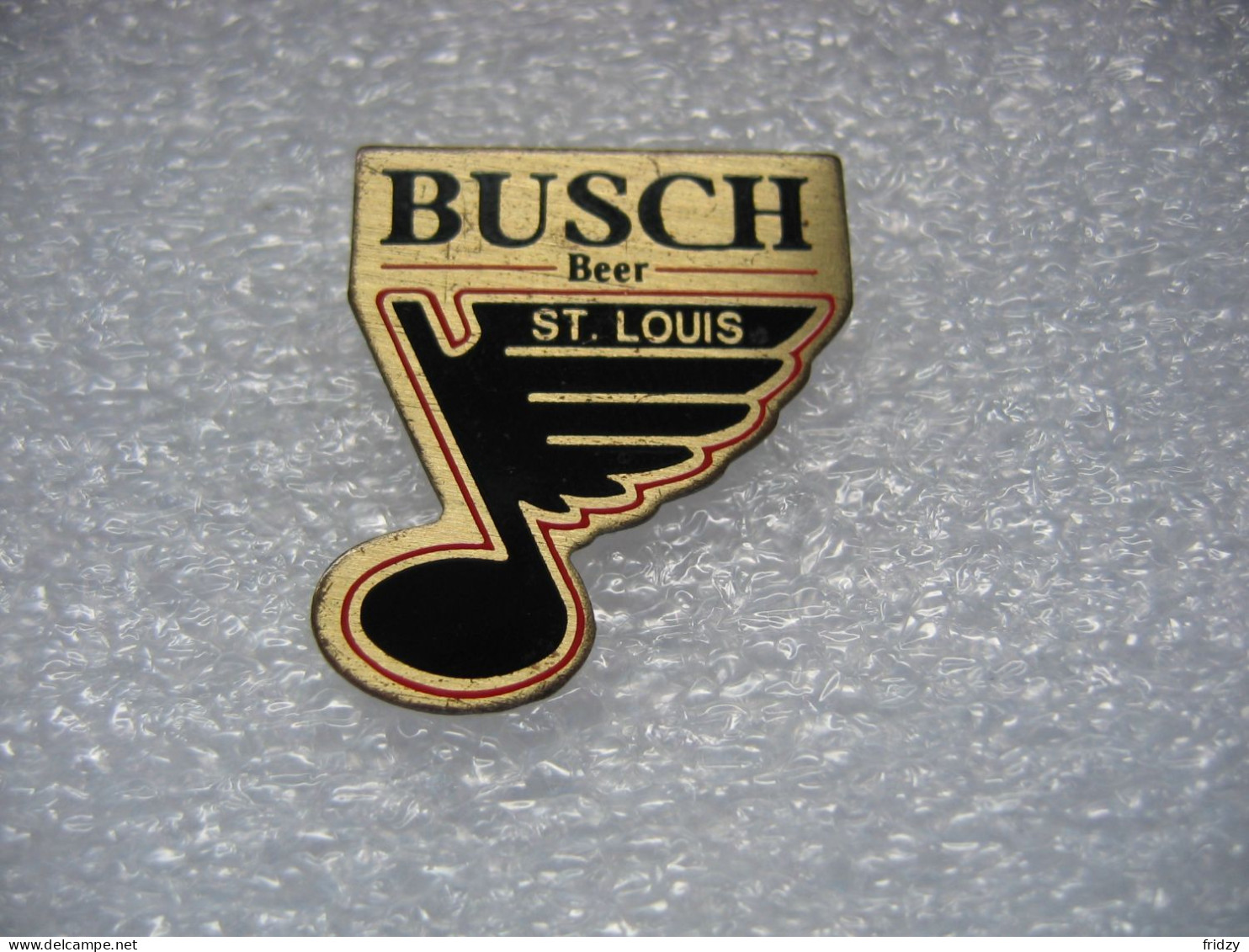 Pin's BUSCH Beer à Saint Louis. Brassage De Quelque 40 Variétés De Bières Et Liqueurs De Malt Différentes. - Beer