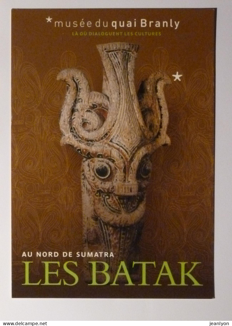 NORD SUMATRA - LES BATAK - Région Lac Toba / Culture - Ornement Architecture Genre Tete -carte Publicitaire Musée Branly - Asien