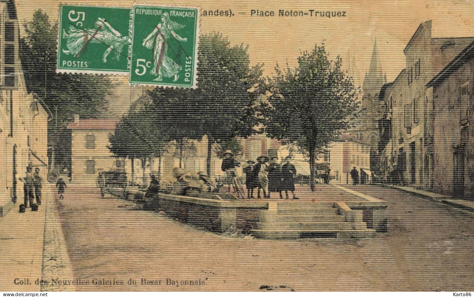 Peyrehorade * Place Noton Truquez * Enfants Villageois * Cpa Toilée Colorisée - Peyrehorade