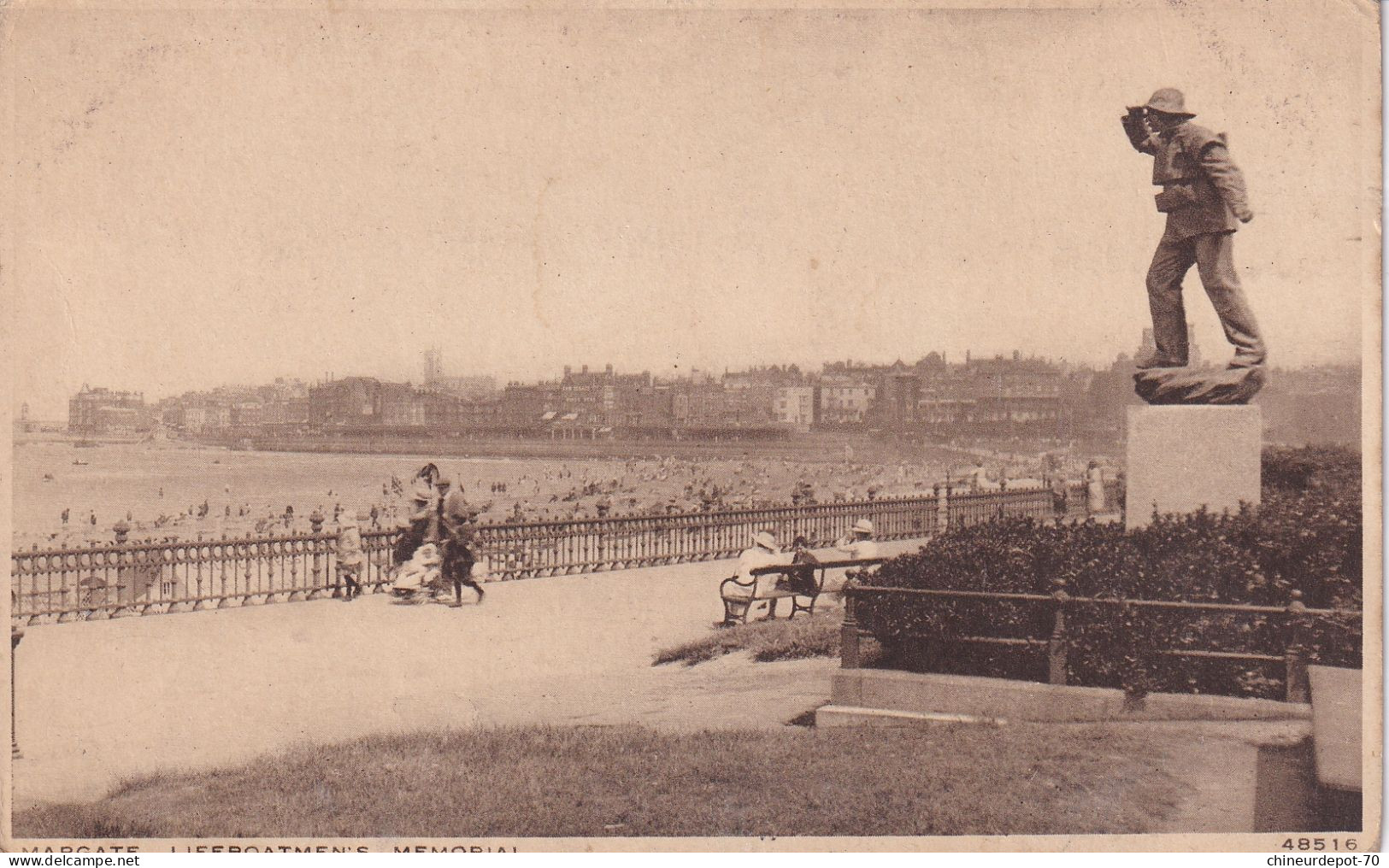 MARGATE LIFEBOATMEN'S MEMORIAL - Margate