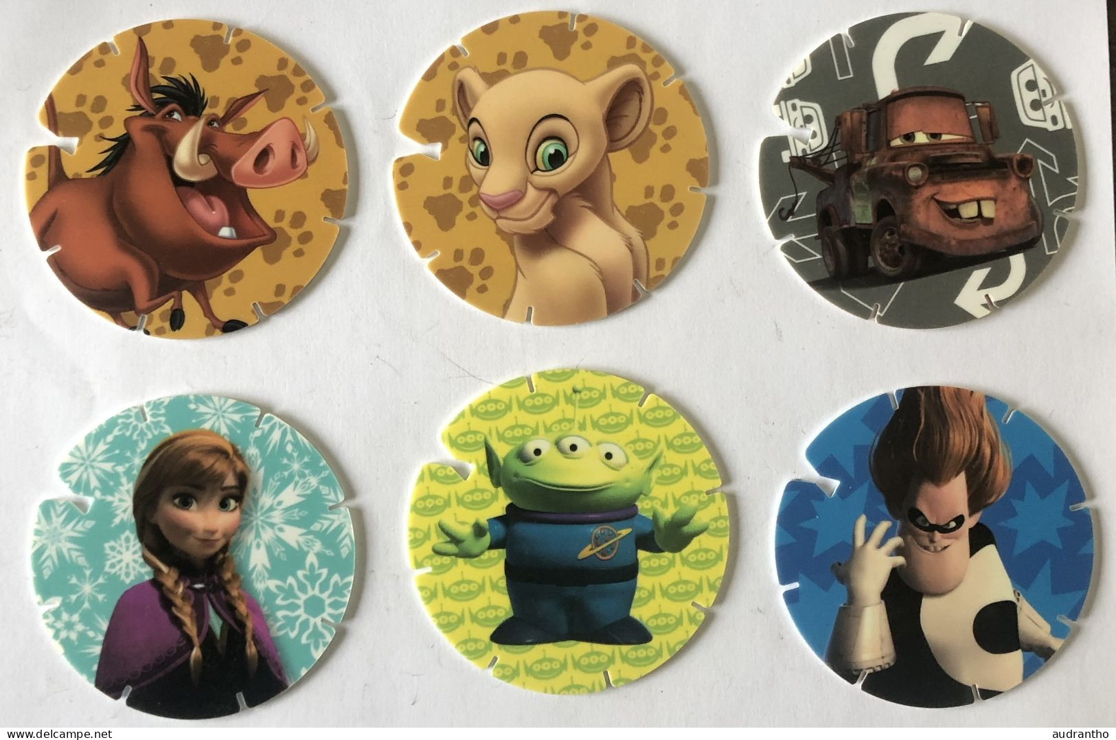 6 Pogs Disney - Les Indestructibles - Cars - Le Roi Lion - Toy Strory - La Reine Des Neiges - Disney