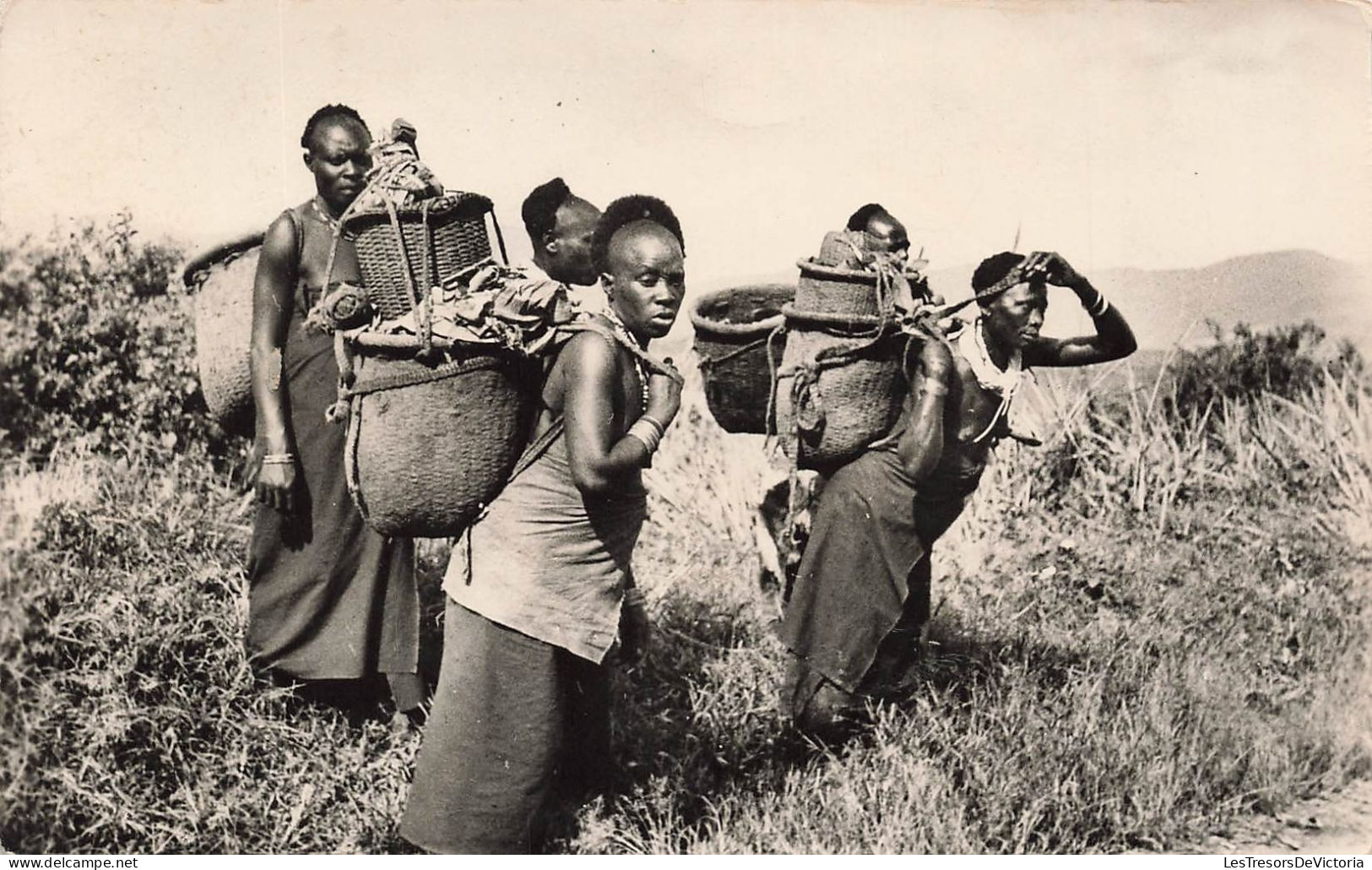 RUANDA-URUNDI - Ruanda Urundi - Type De Femme Indigène - Six Femmes Indigènes - Carte Postale Ancienne - Ruanda-Urundi